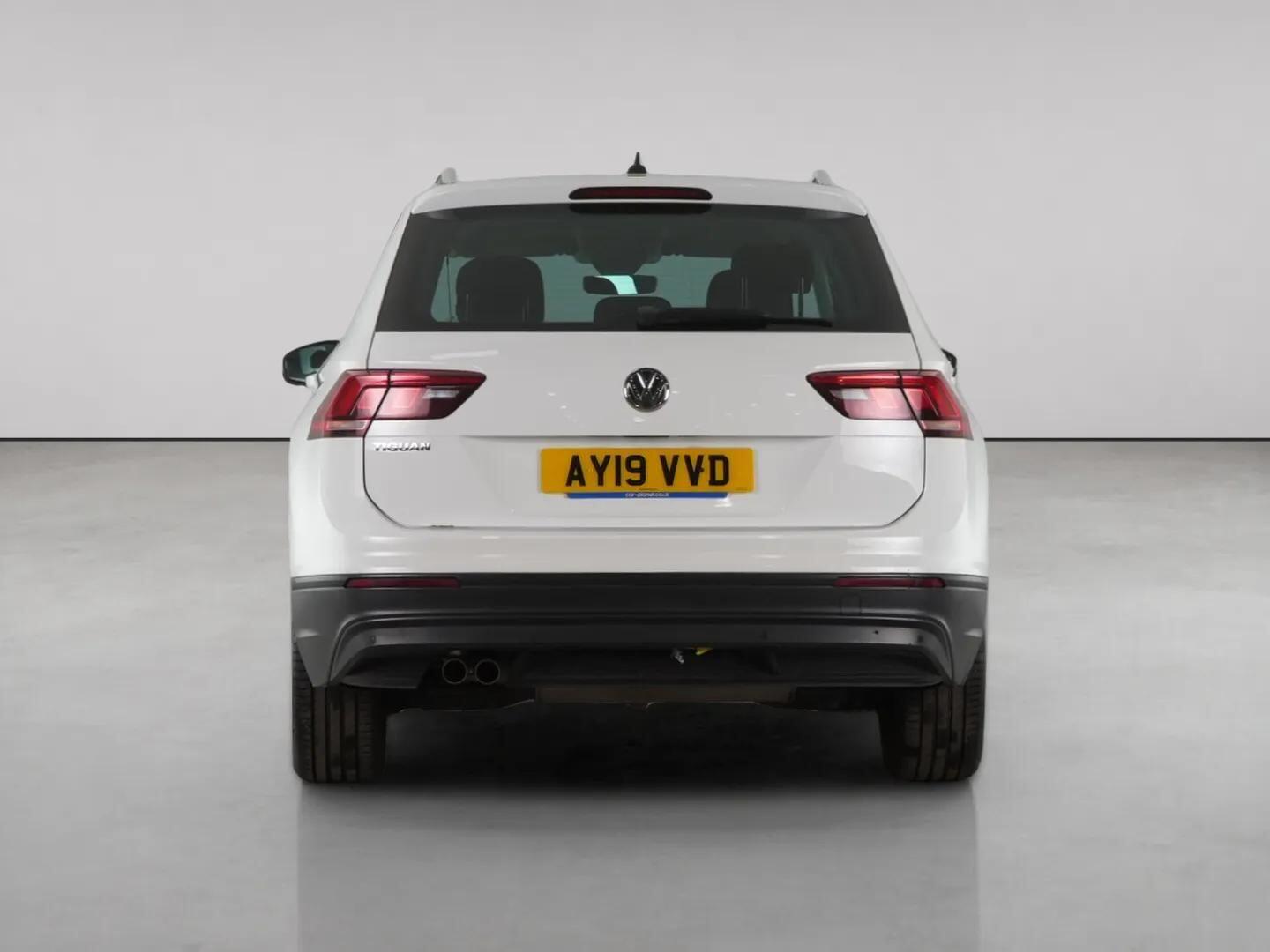 Volkswagen Tiguan view 7