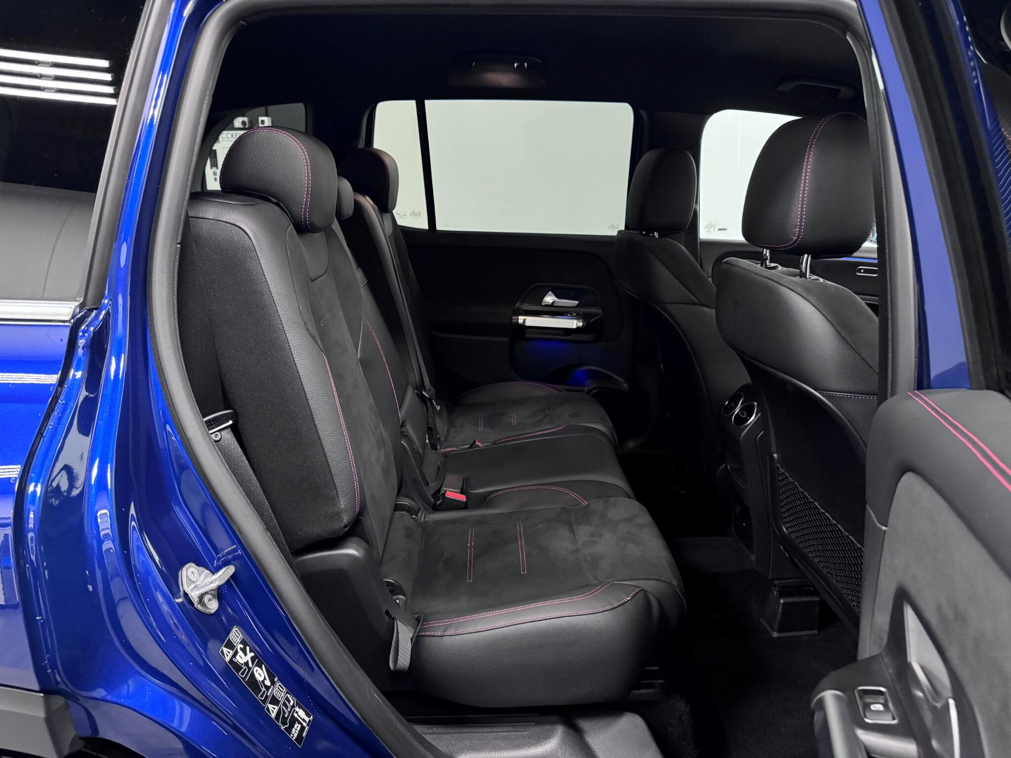 Mercedes-Benz GLB view 27