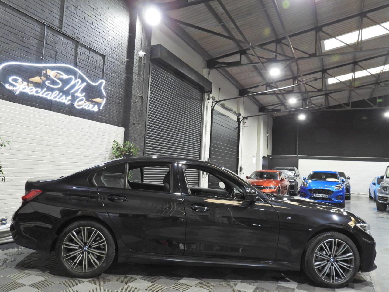 BMW 3 Series view 25