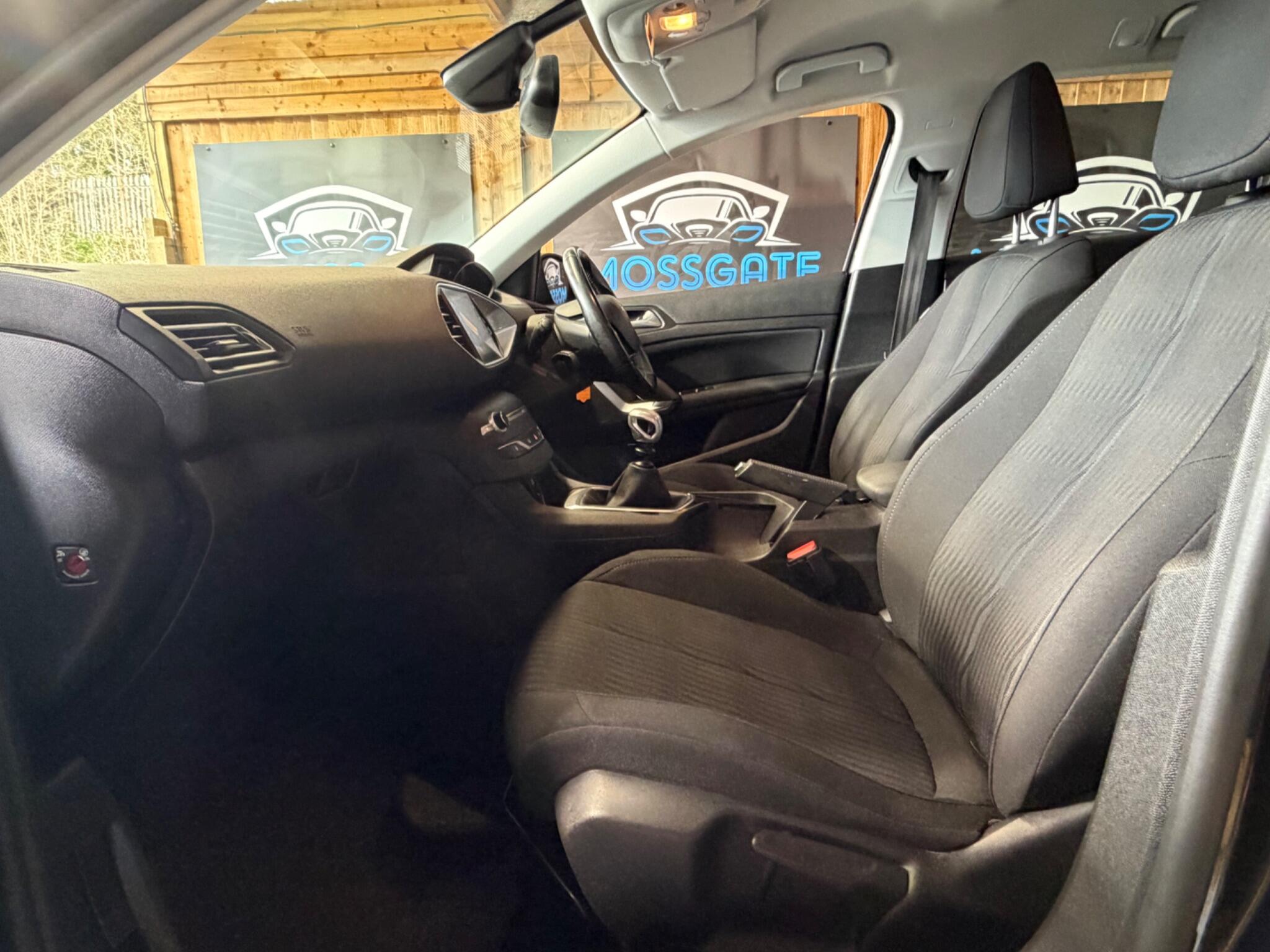 Peugeot 308 SW view 29