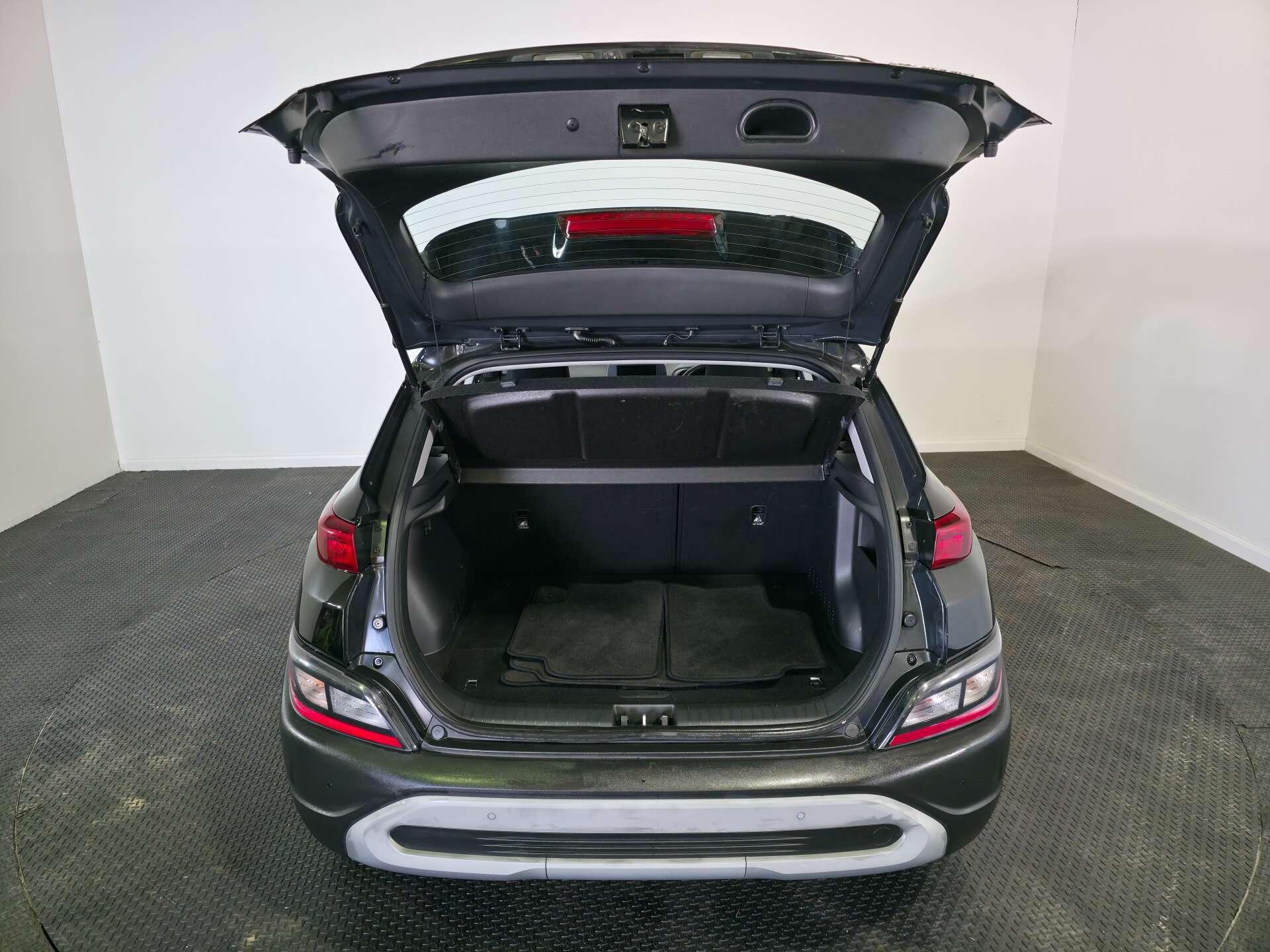 Hyundai Kona view 19