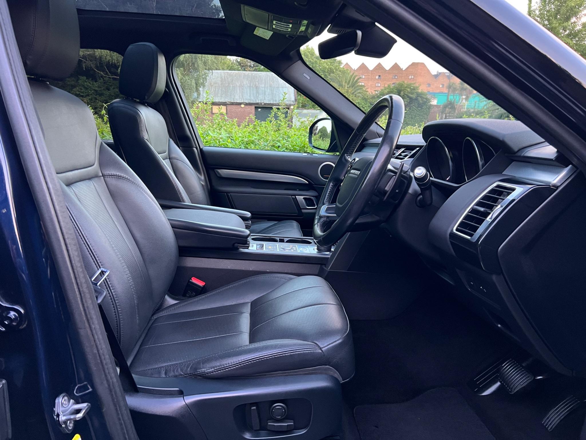 Land Rover Discovery view 20