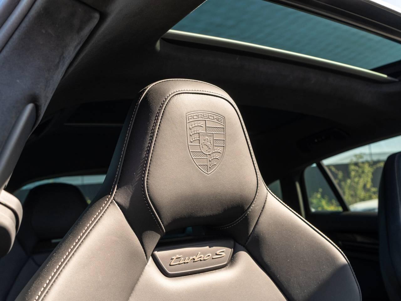 Porsche Panamera view 53