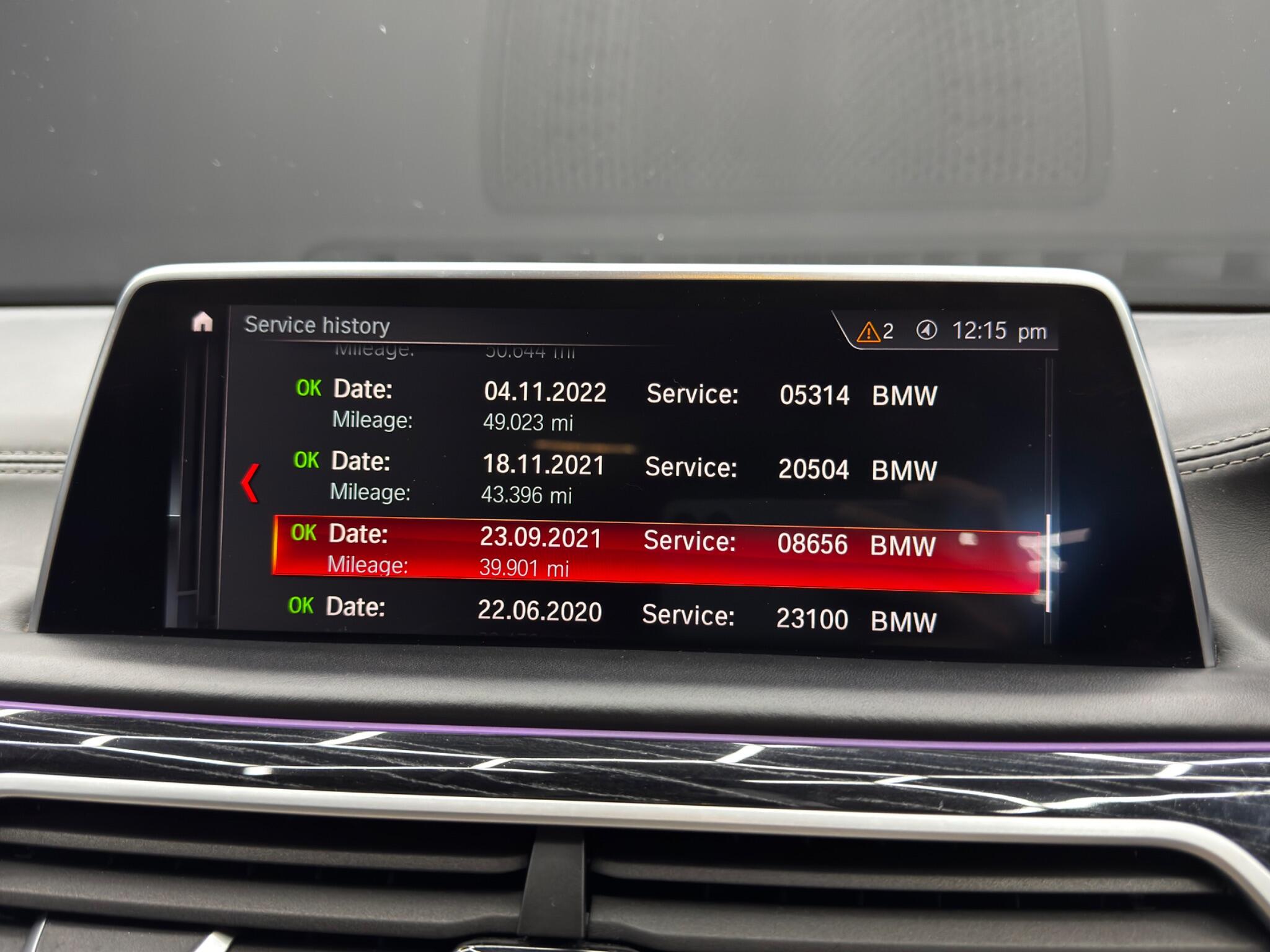 BMW 7 Series view 40