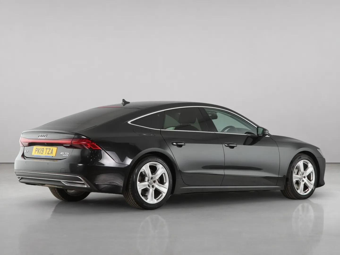 Audi A7 view 12