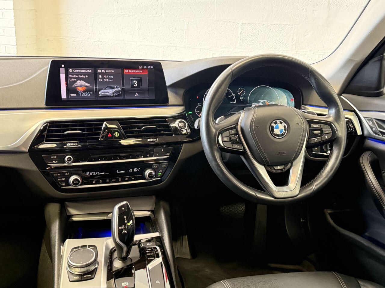 BMW 5 Series view 30