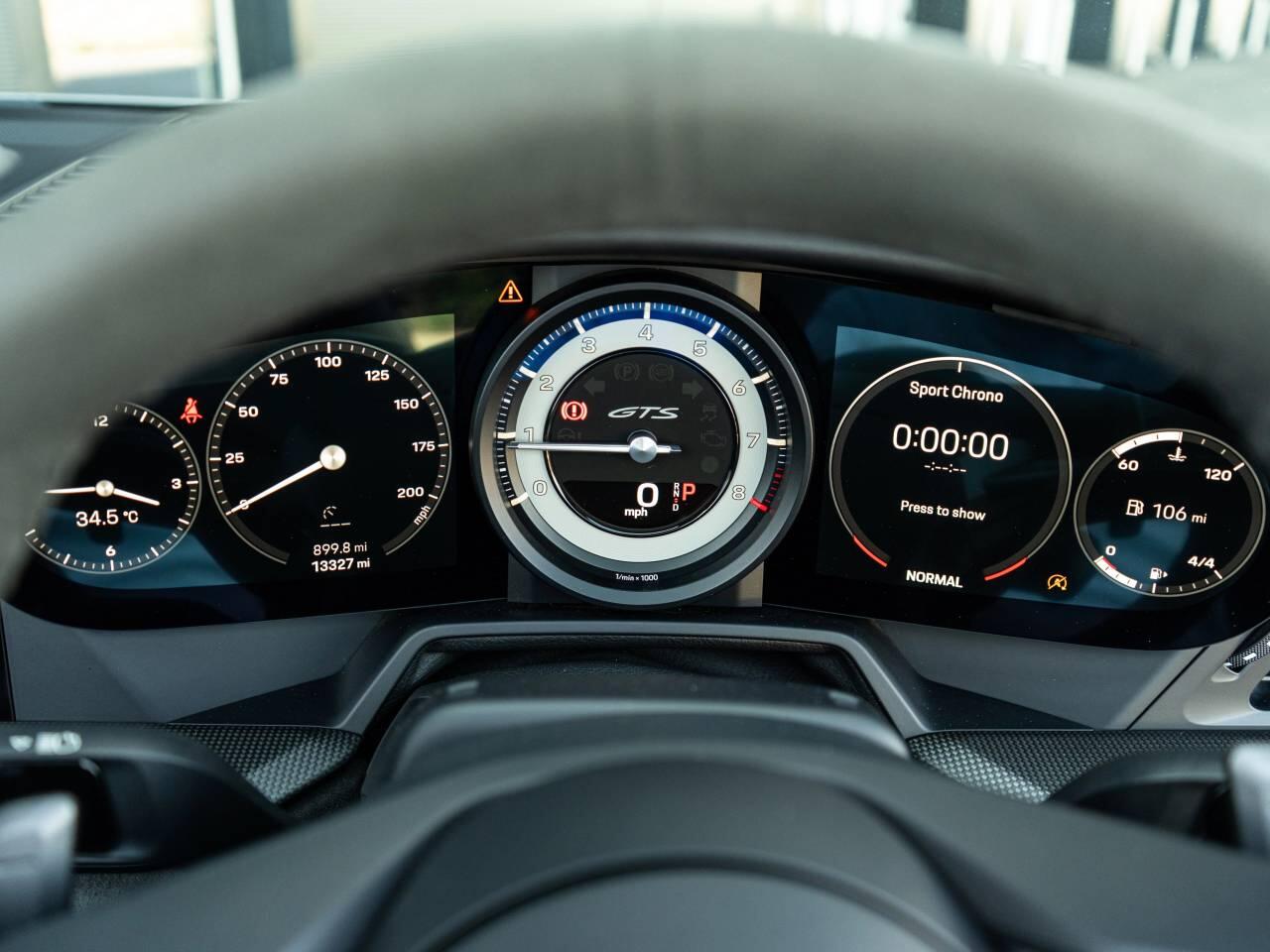 Porsche 911 view 20