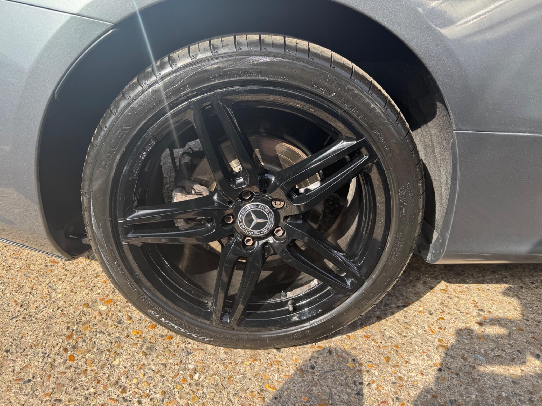 Mercedes-Benz E Class view 21