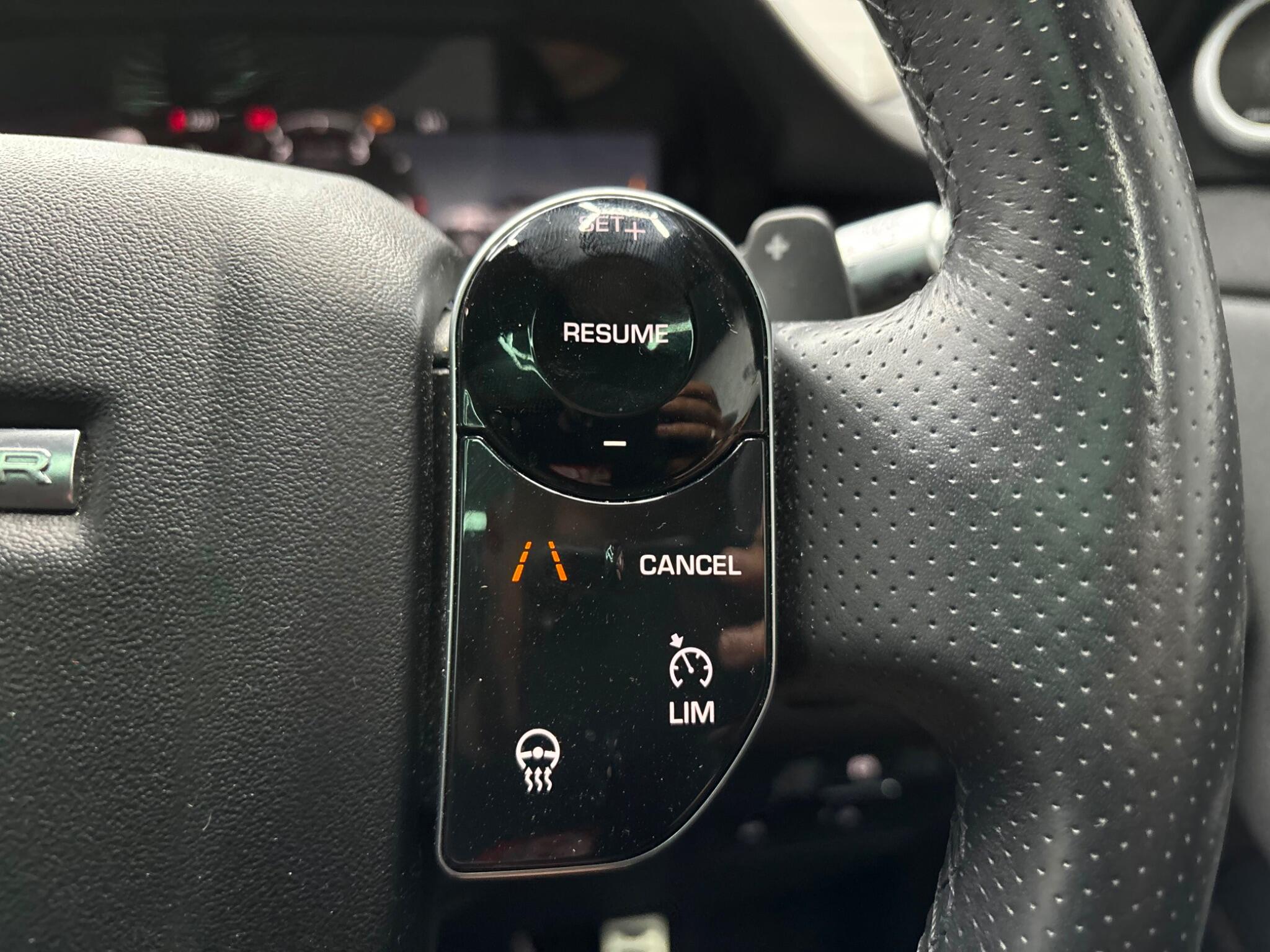 Land Rover Range Rover Evoque view 17