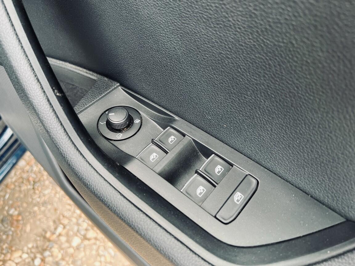 Skoda Superb view 28