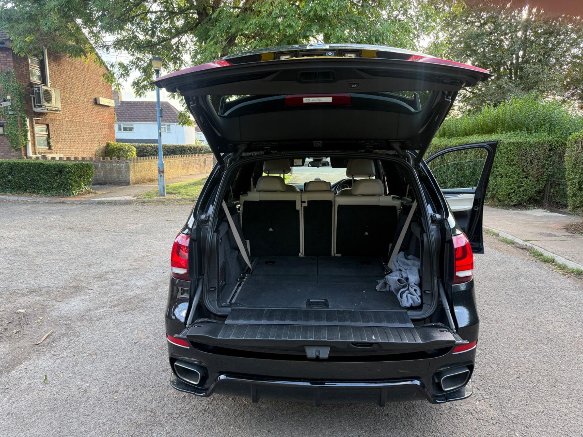 BMW X5 view 36