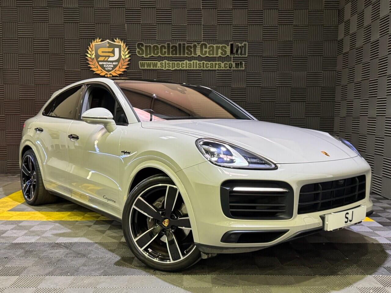 2021 Porsche Cayenne in Grey for sale