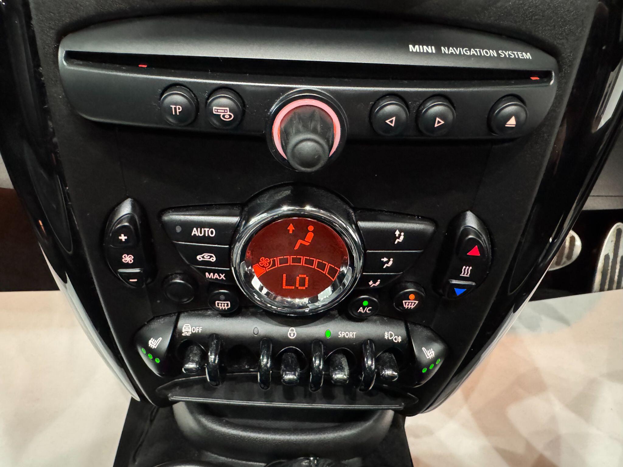 MINI Countryman view 42
