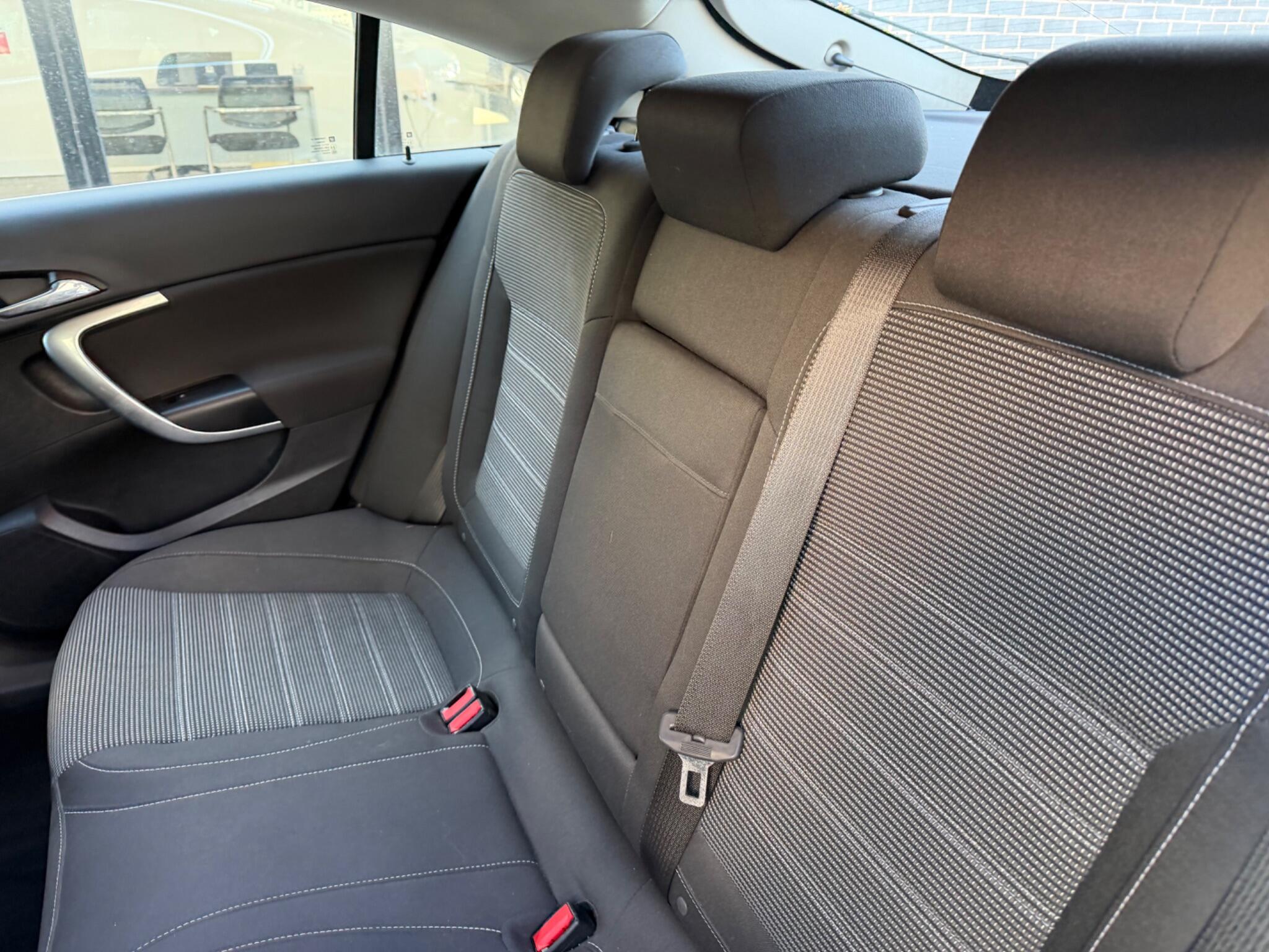 Vauxhall Insignia view 23