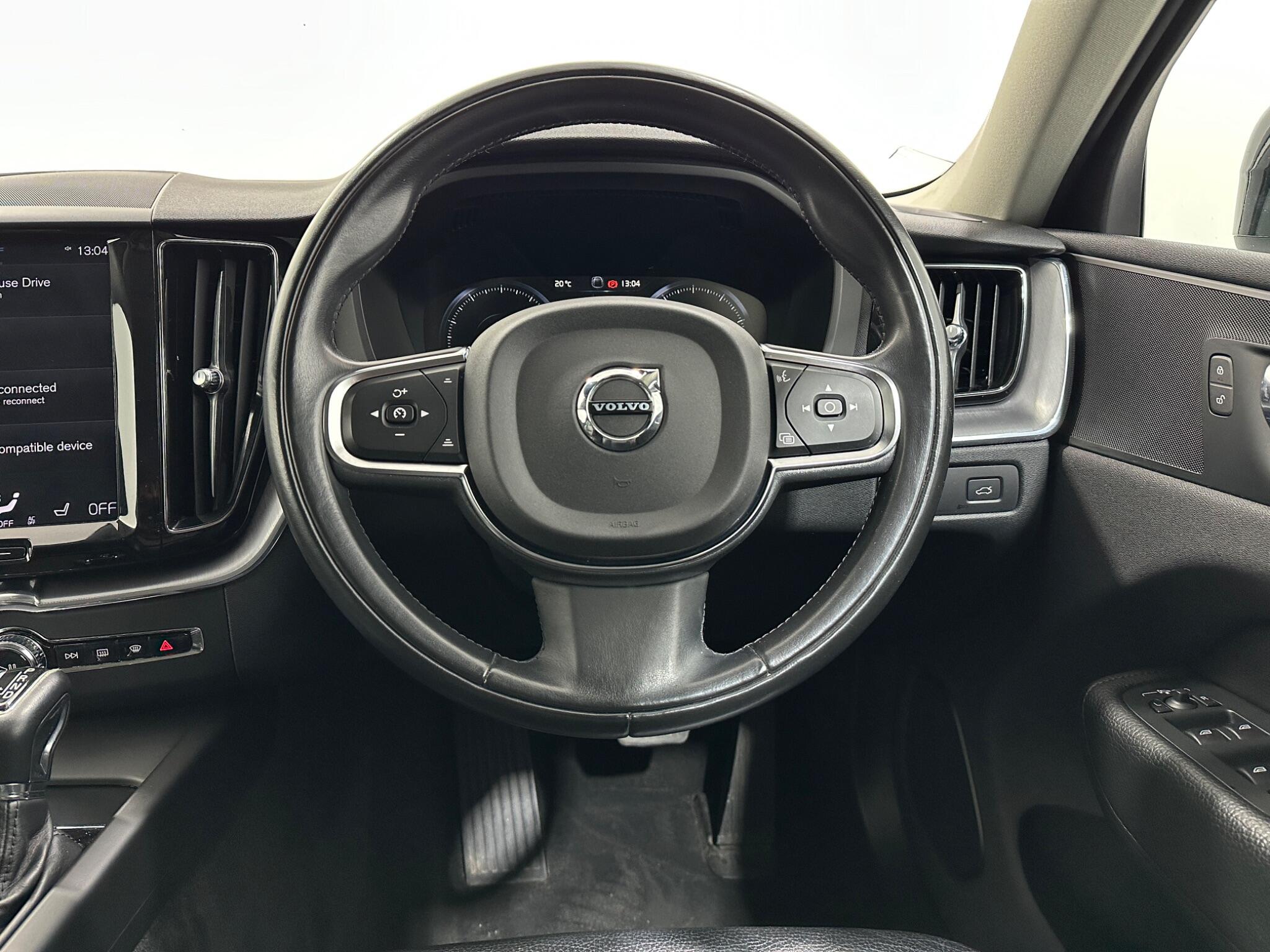 Volvo XC60 view 13