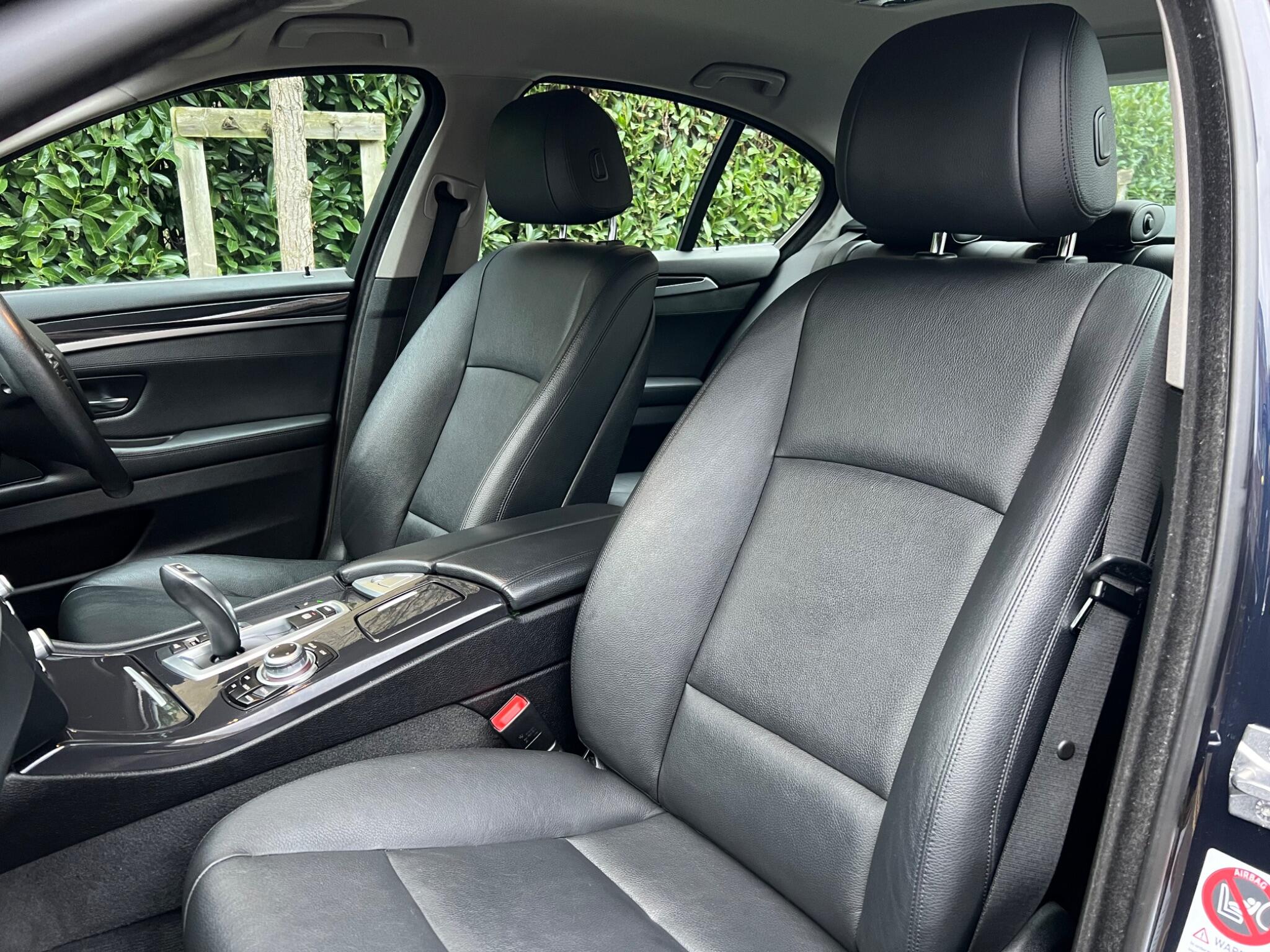 BMW 5 Series view 39