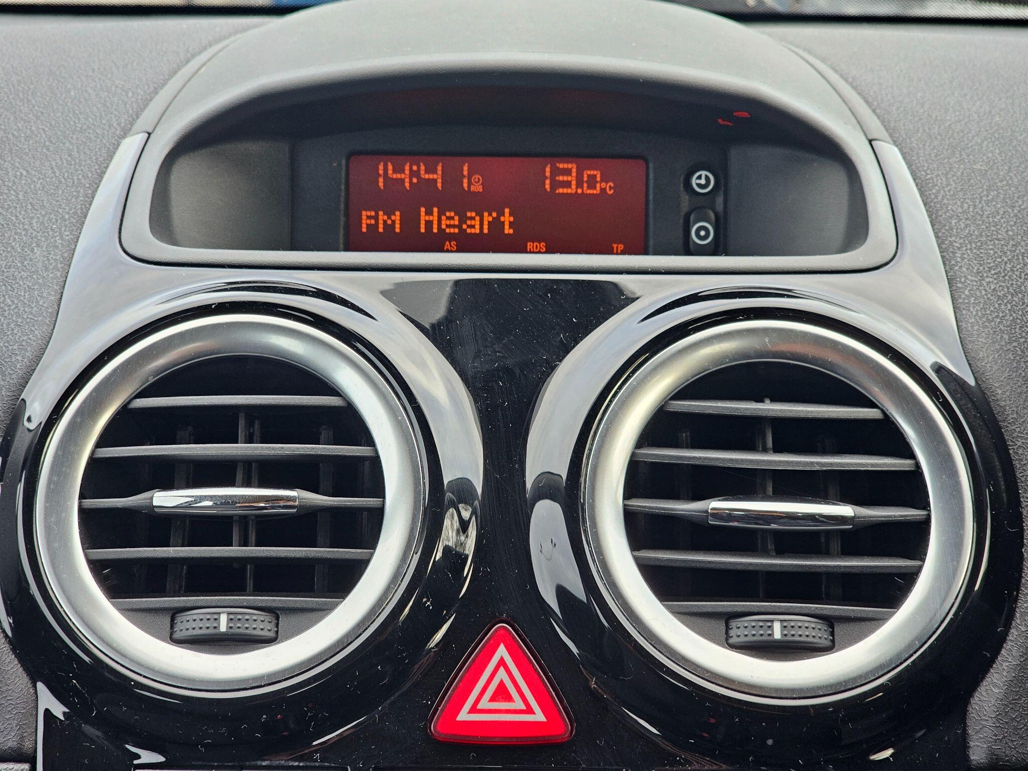 Vauxhall Corsa view 17