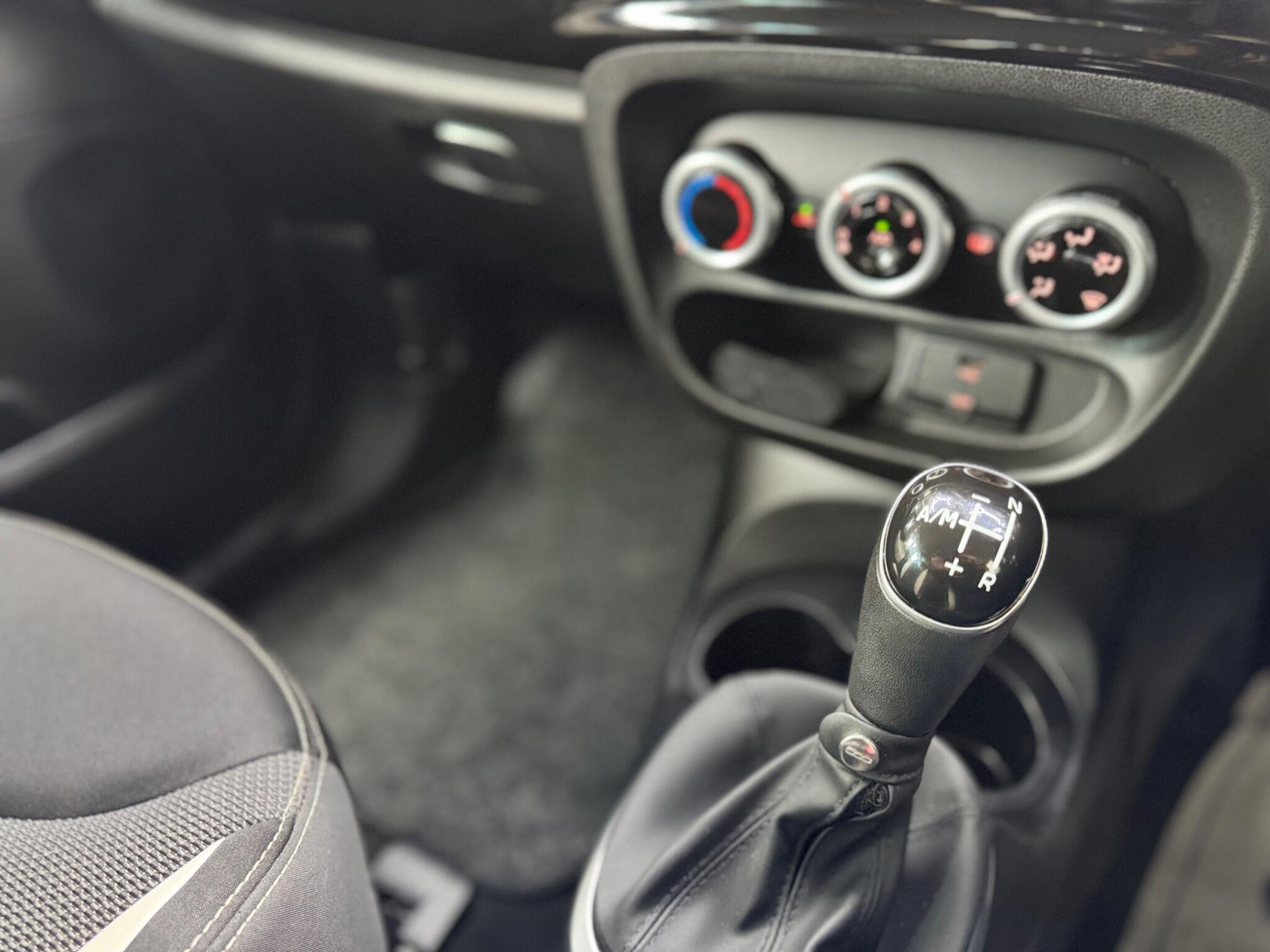 Fiat 500l view 42