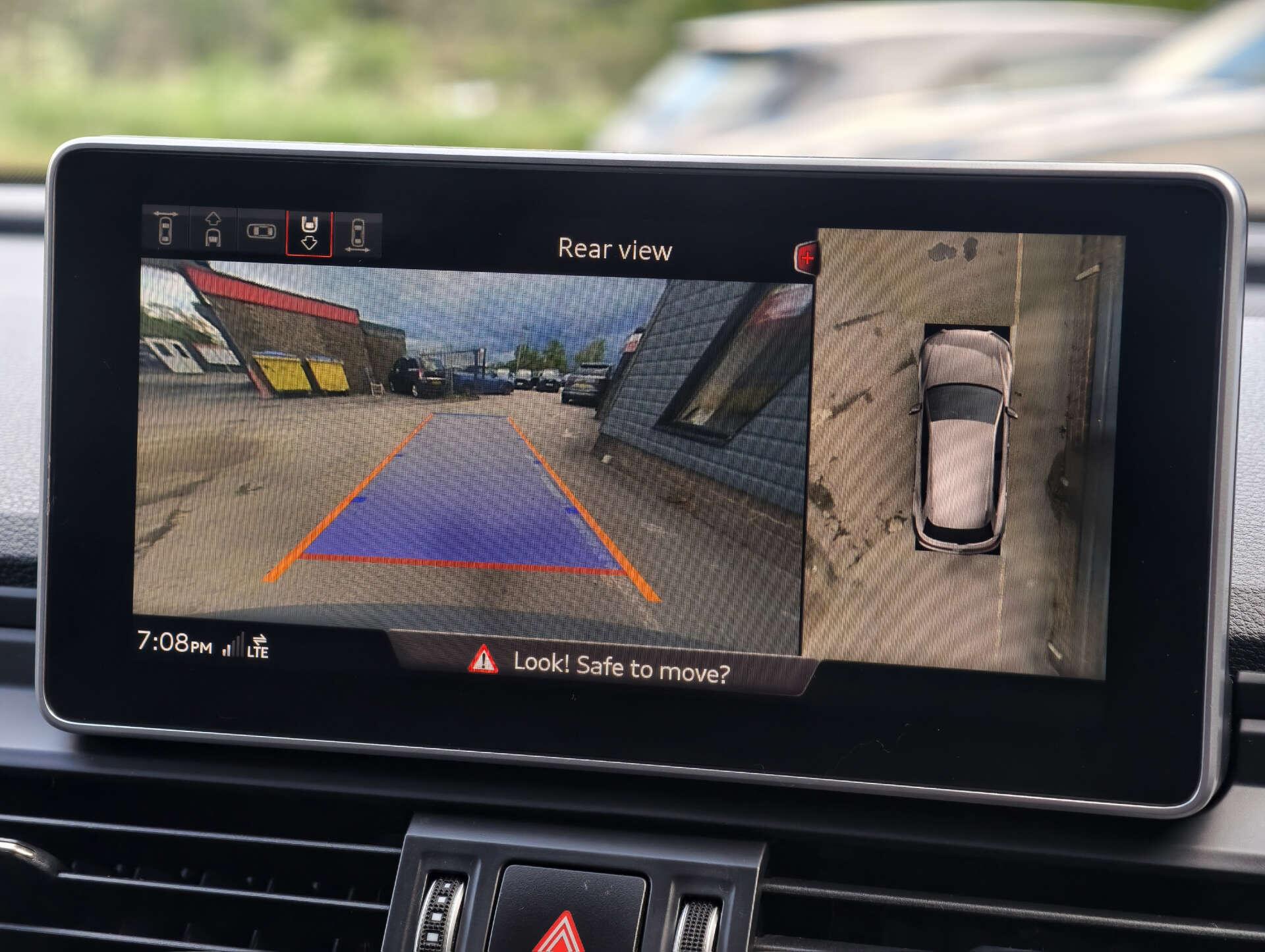Audi SQ5 view 49