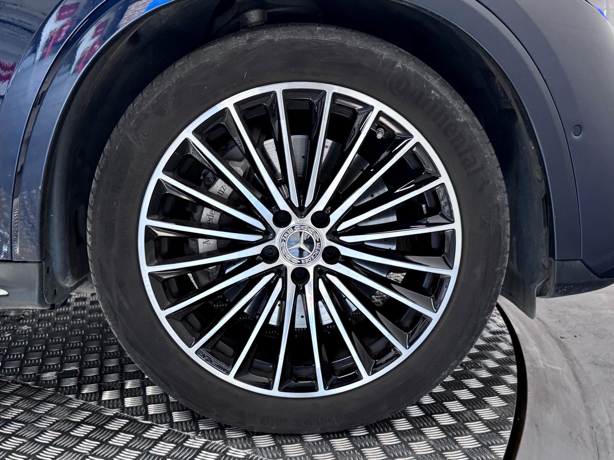 Mercedes-Benz GLC view 66