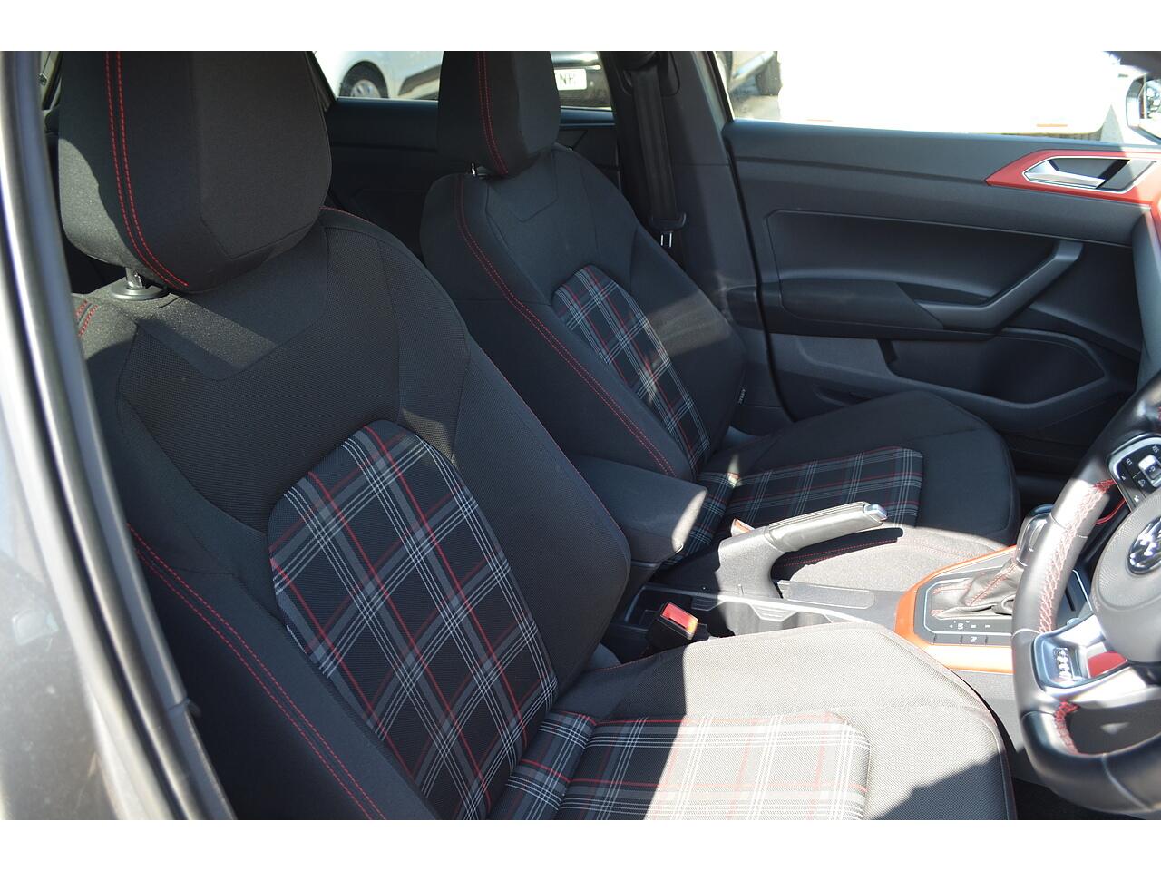 Volkswagen Polo view 33