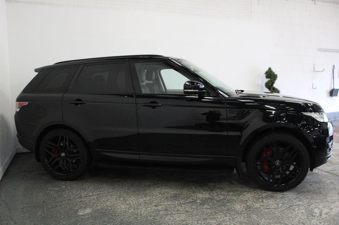 Land Rover Range Rover Sport view 4