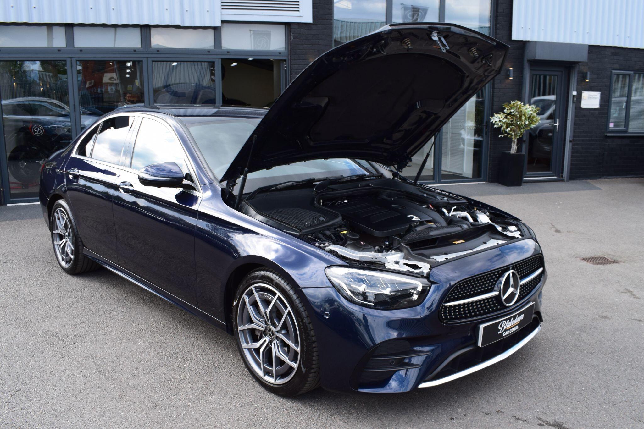 Mercedes-Benz E-Class view 29