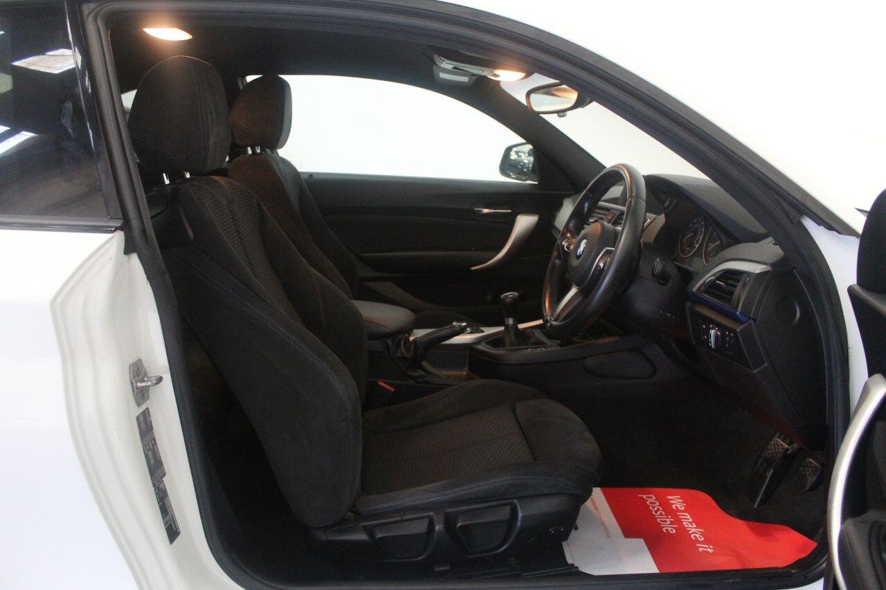BMW 2 Series view 25