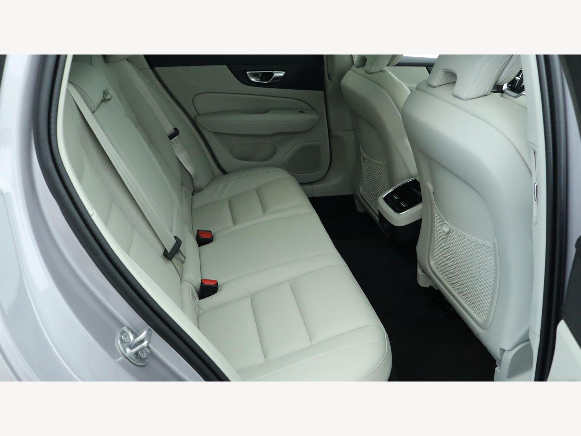 Volvo V60 view 9