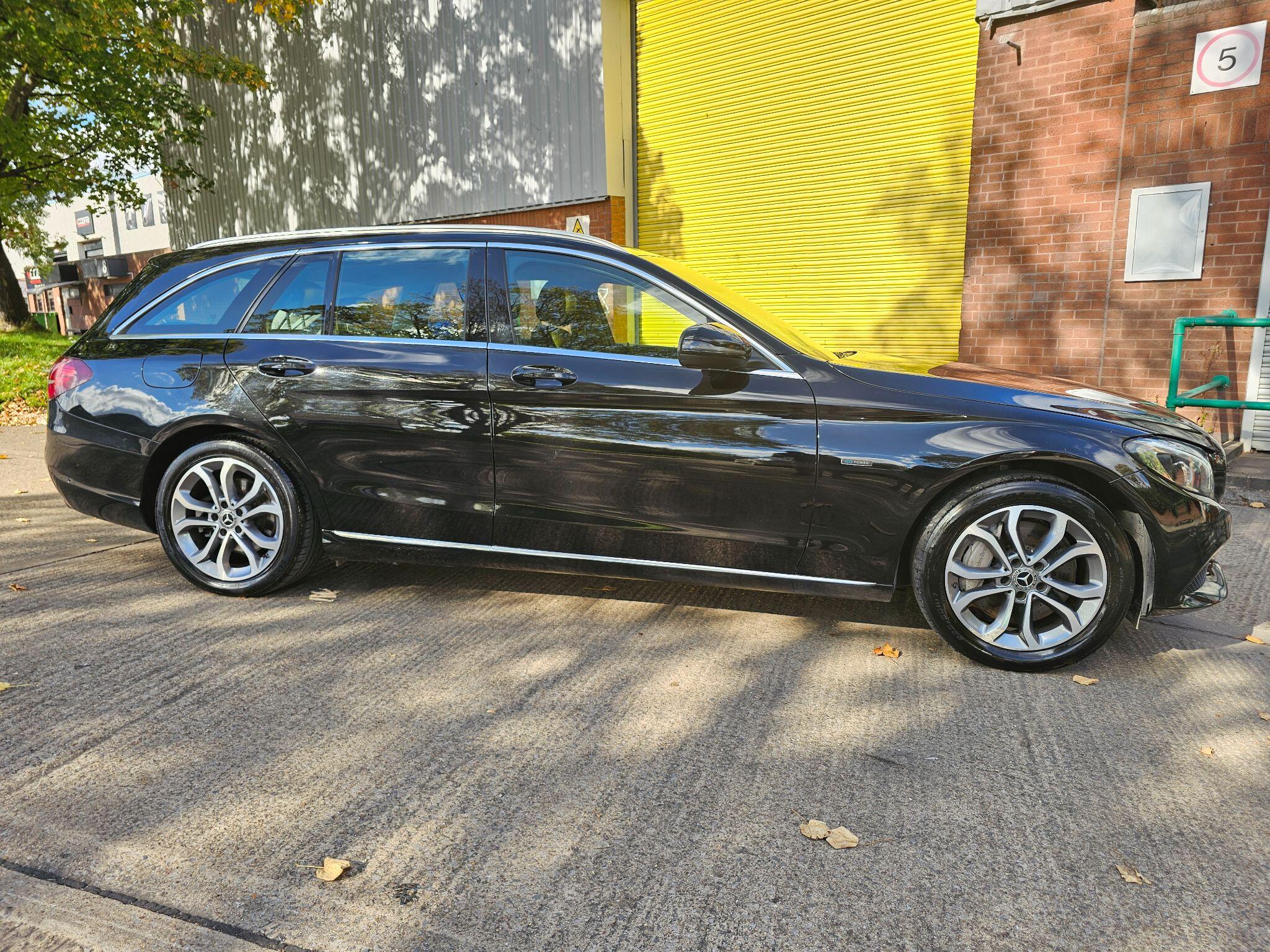 Mercedes-Benz C-Class view 5