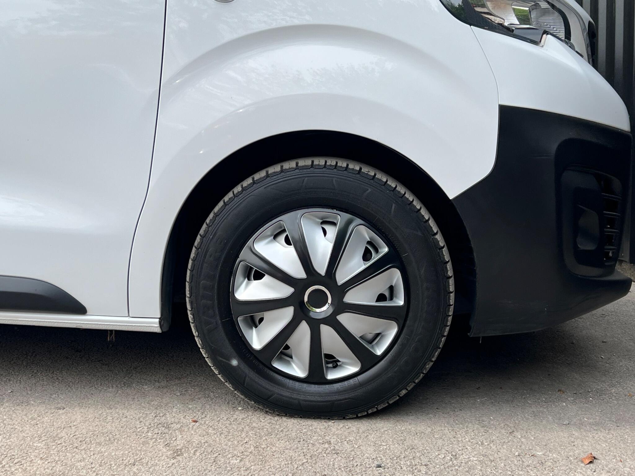 Peugeot Expert view 22