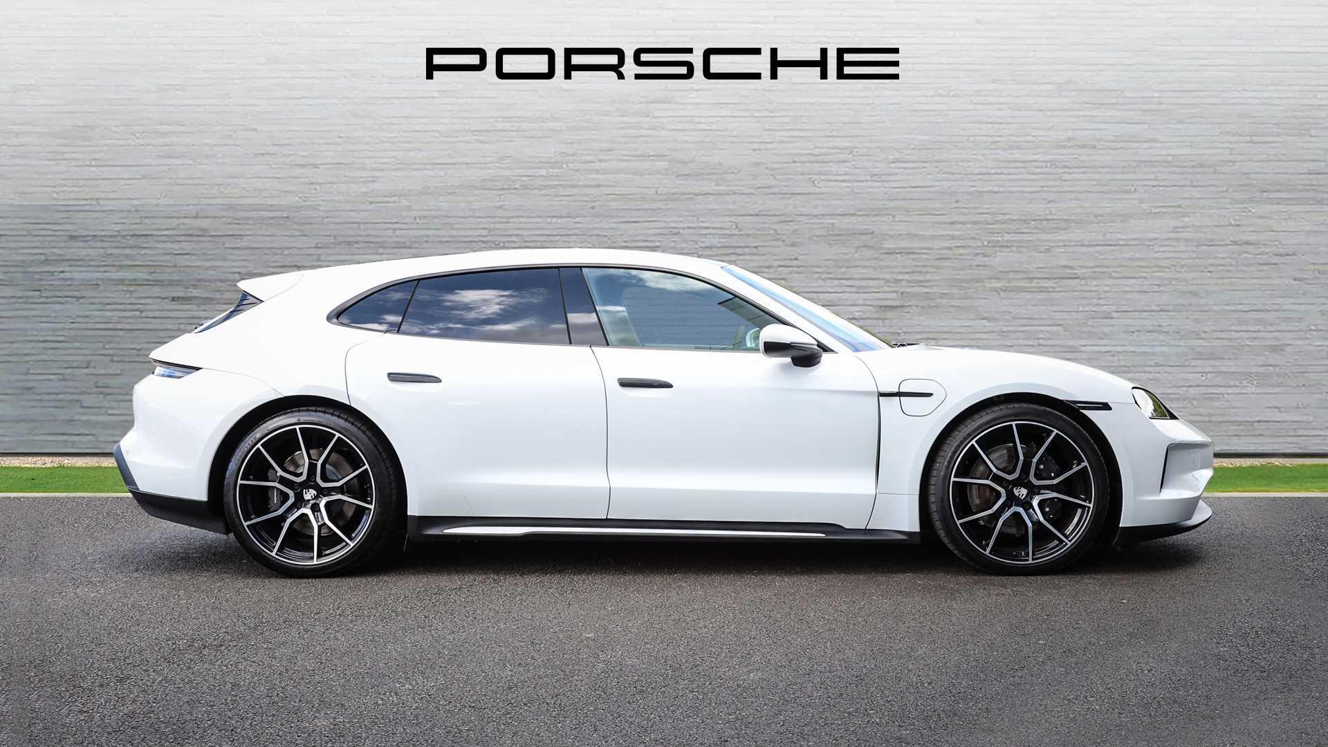Porsche Taycan view 7
