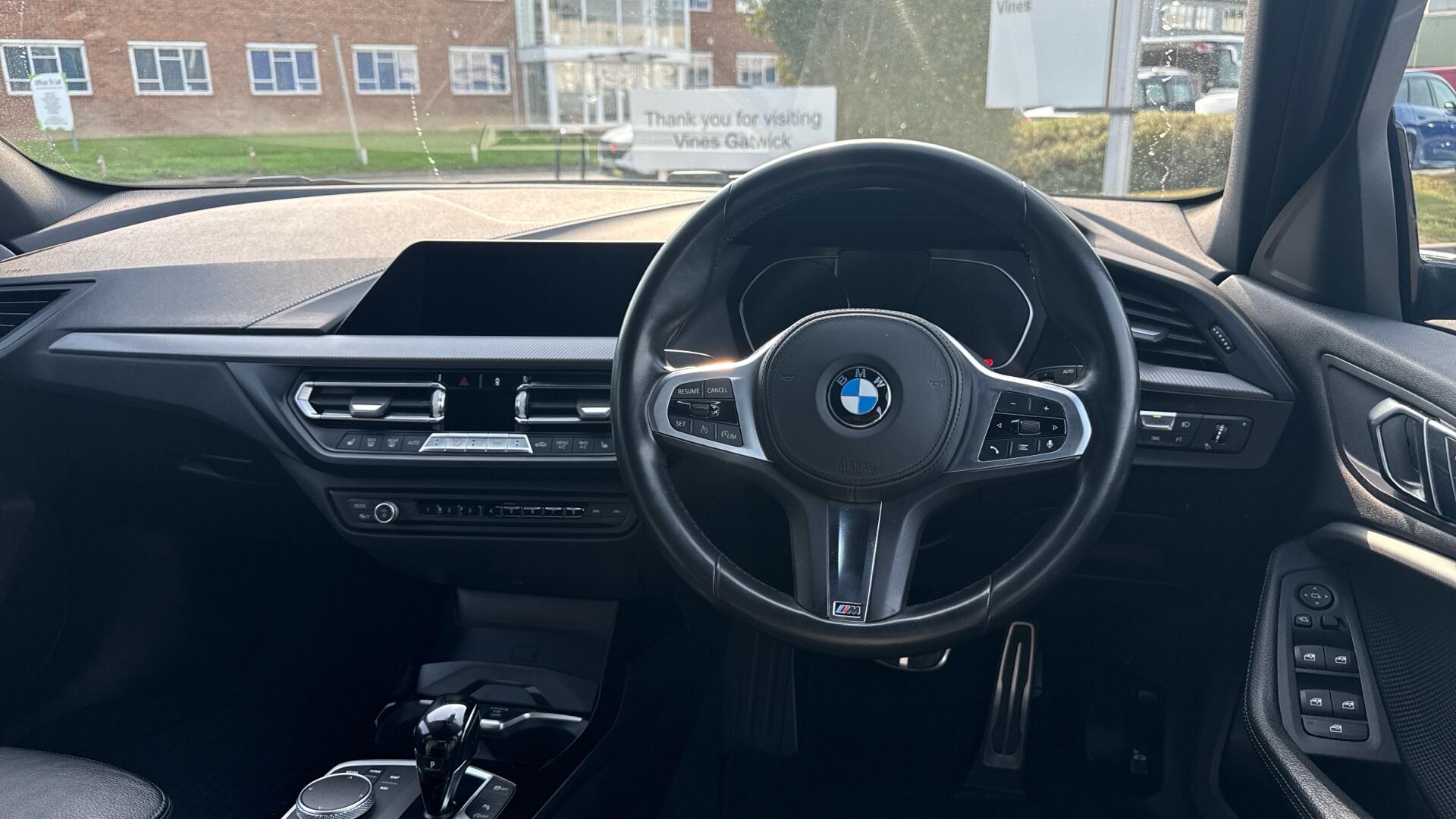 BMW 1 Series view 5
