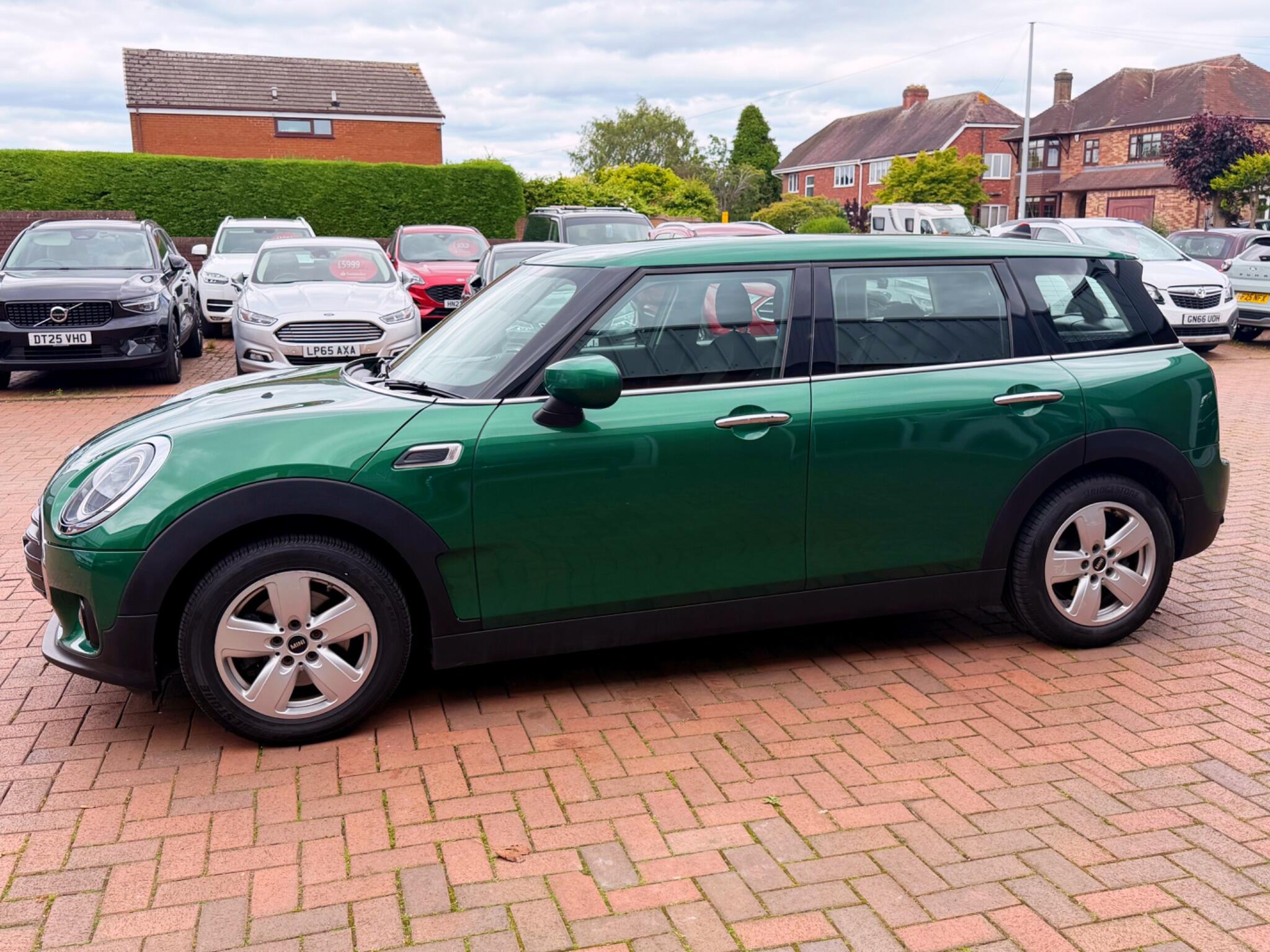 Mini Clubman view 31