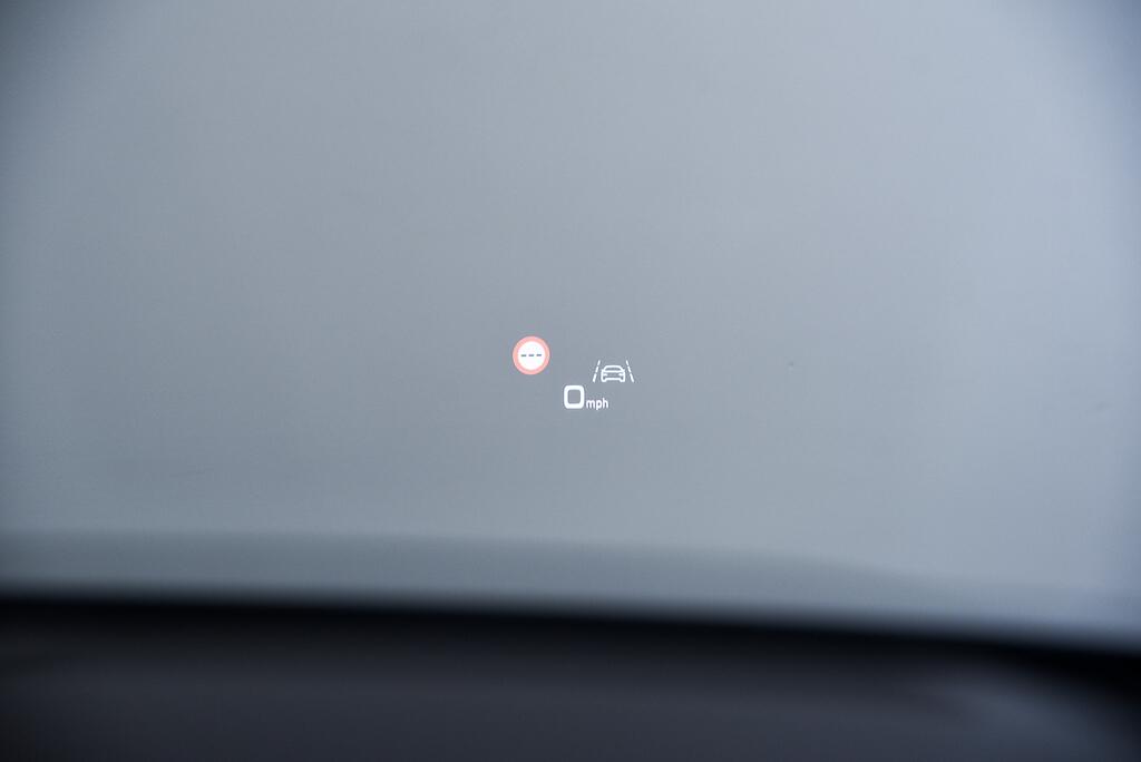 Audi Q7 view 5