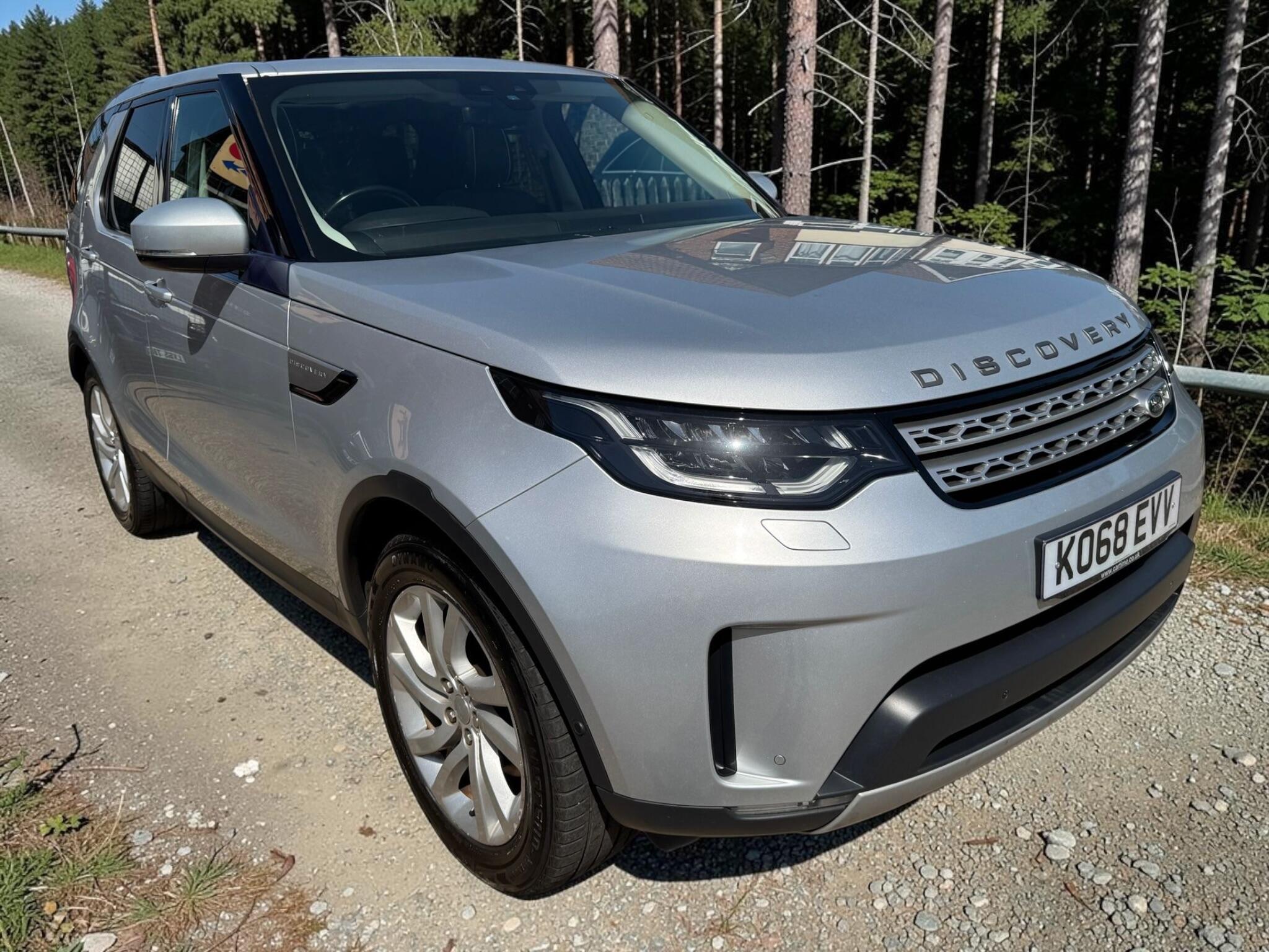 Land Rover Discovery view 6