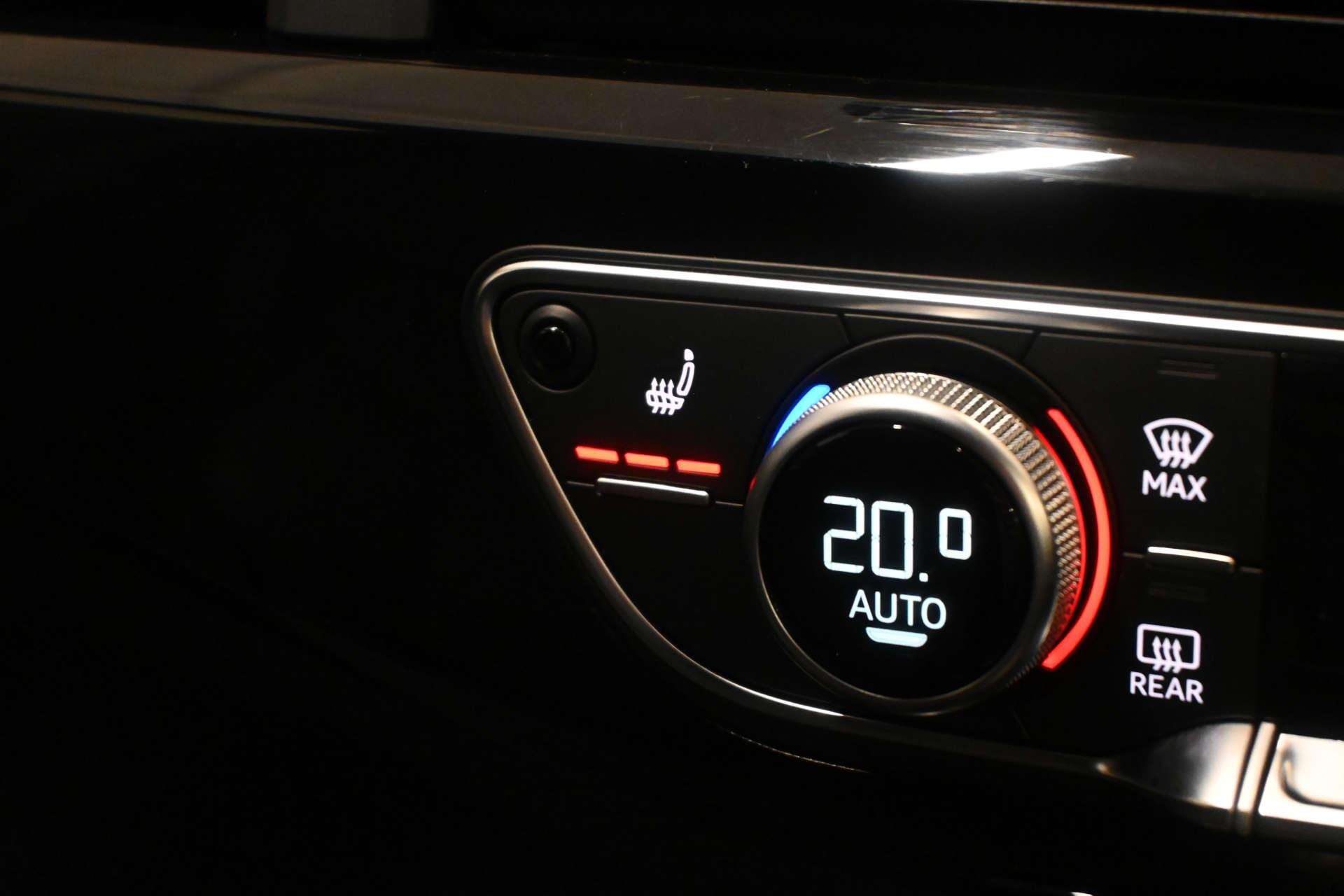 Audi A4 view 24
