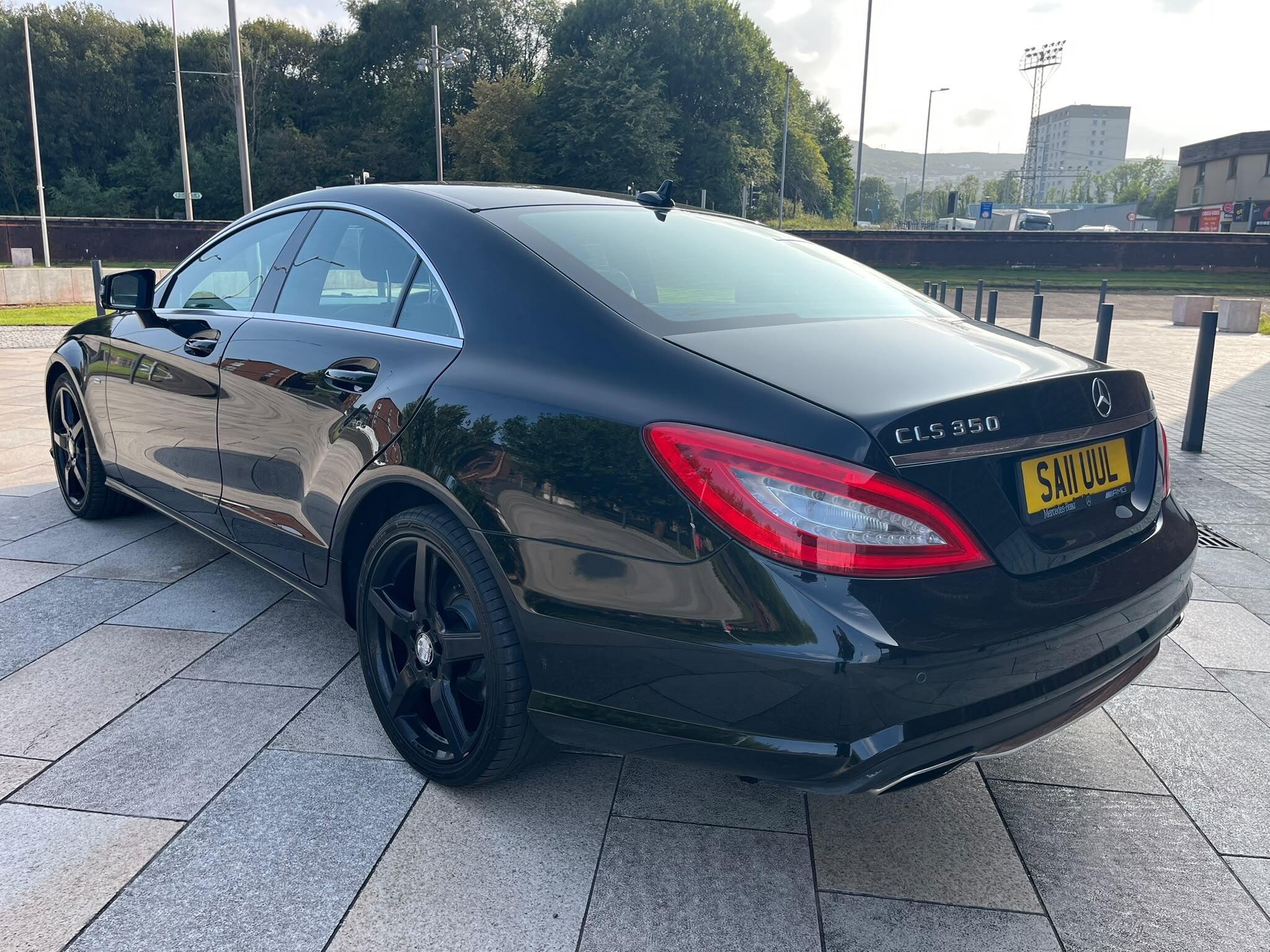 Mercedes-Benz CLS view 4