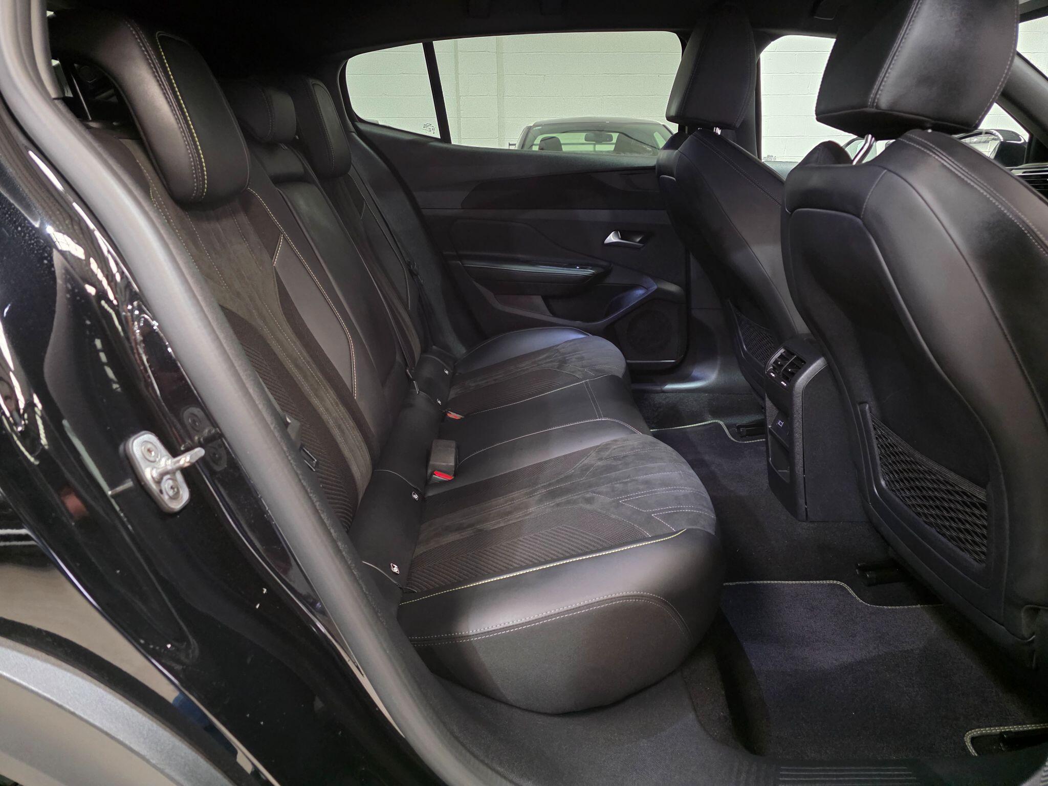Peugeot 408 view 21