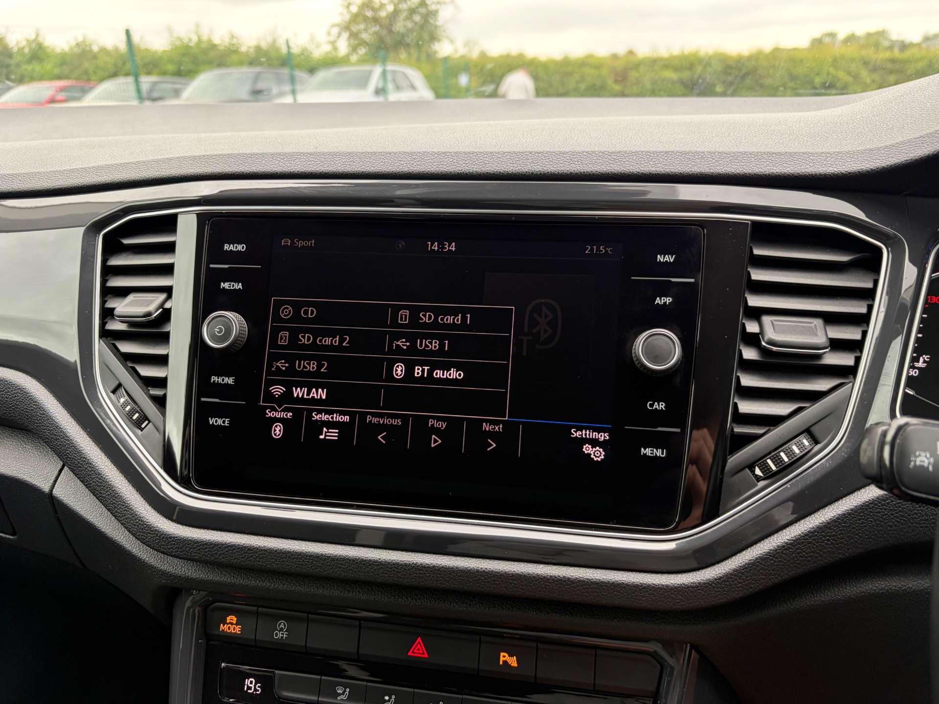 Volkswagen T-Roc view 49