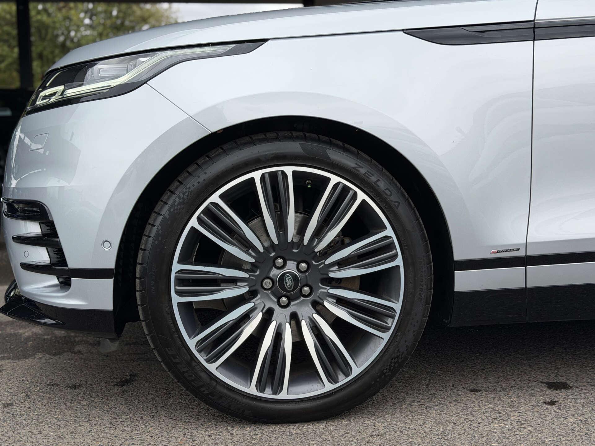 Land Rover Range Rover Velar view 26