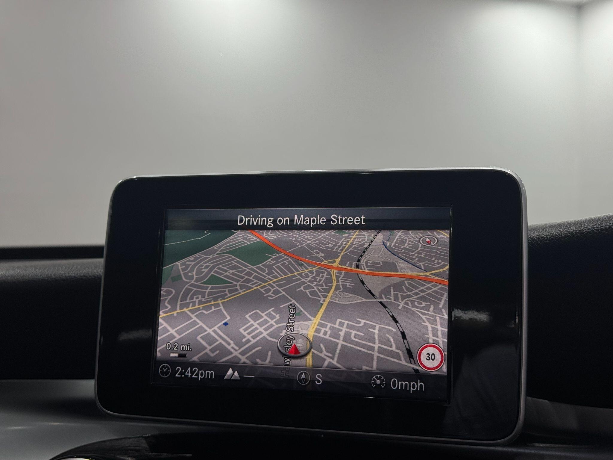 Mercedes-Benz GLC view 29