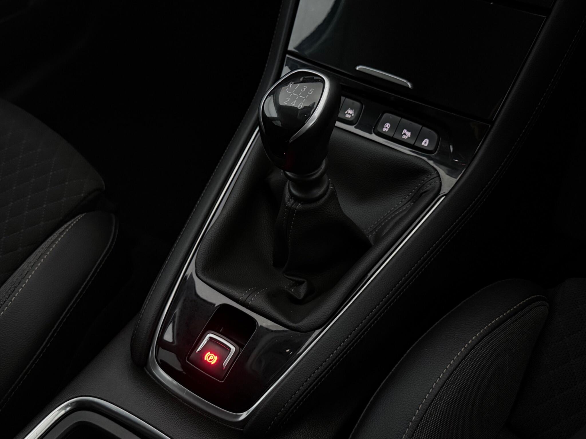 Vauxhall Grandland X view 17