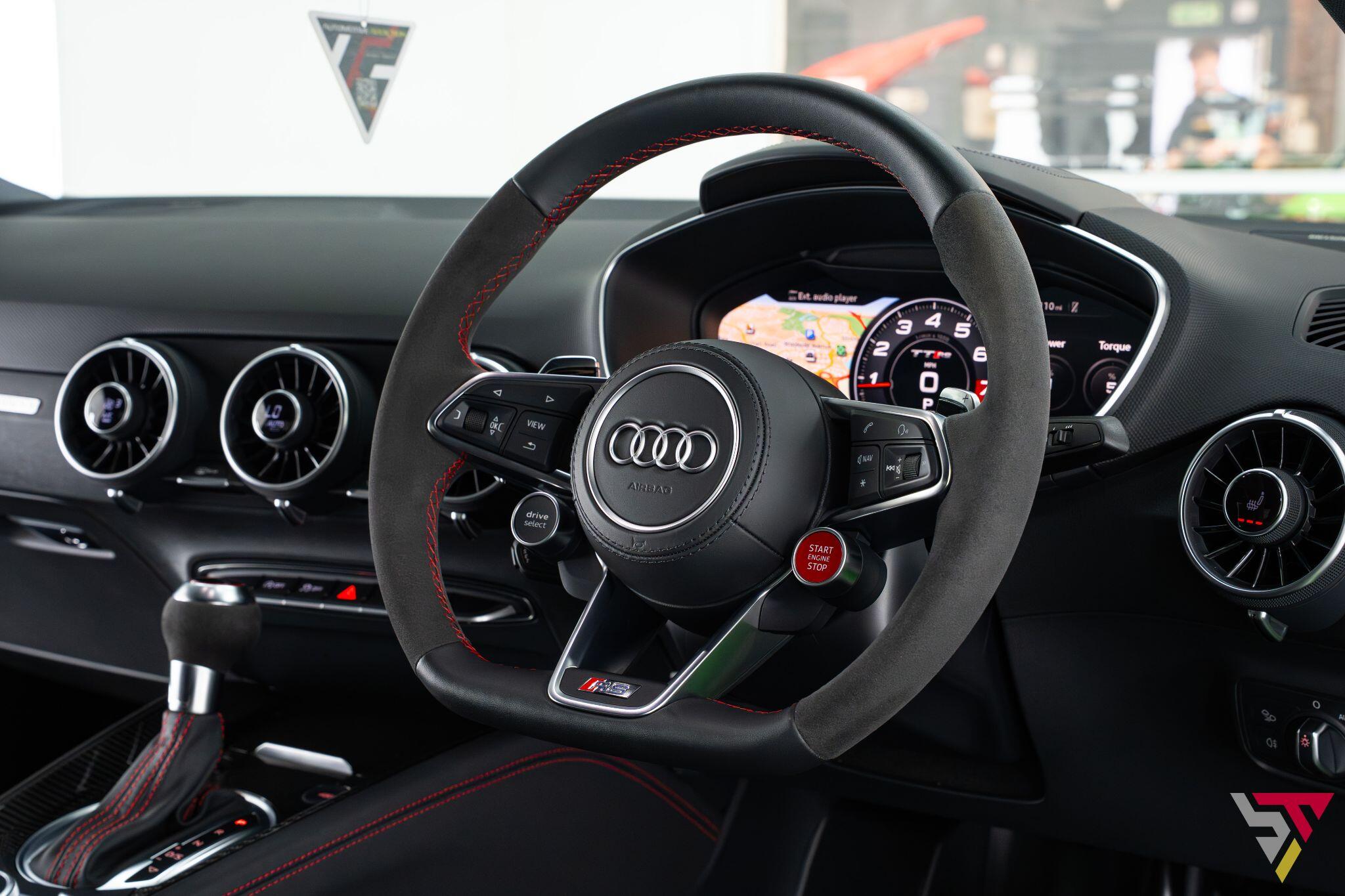 Audi TT RS view 38