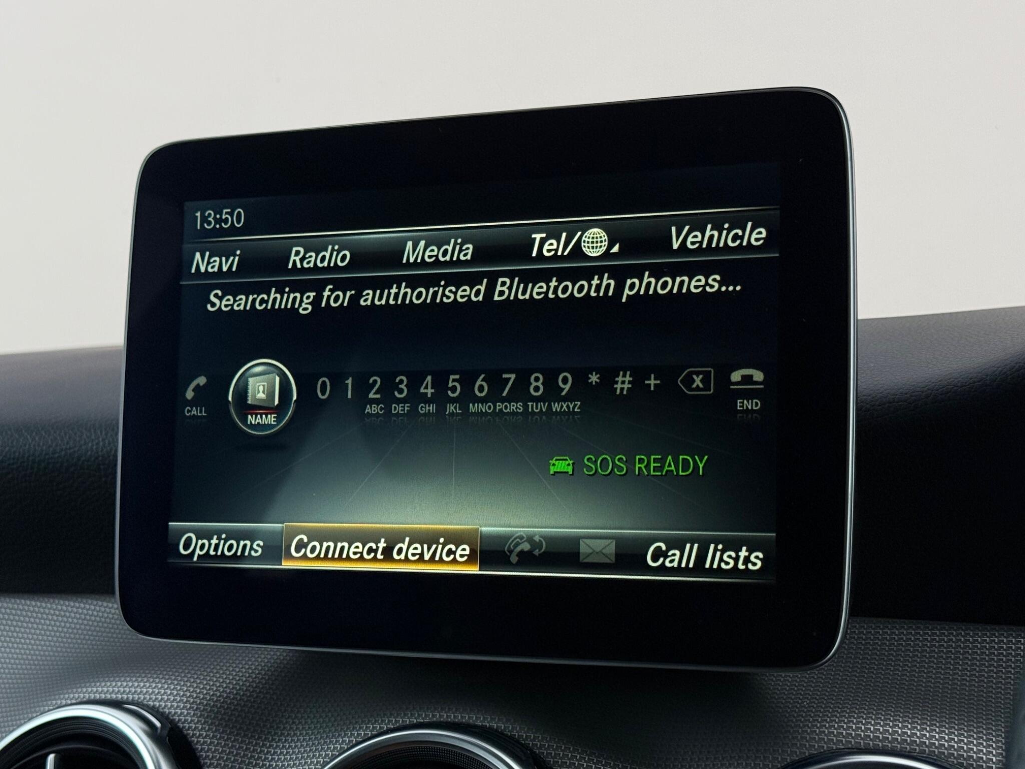 Mercedes-Benz Gla view 30