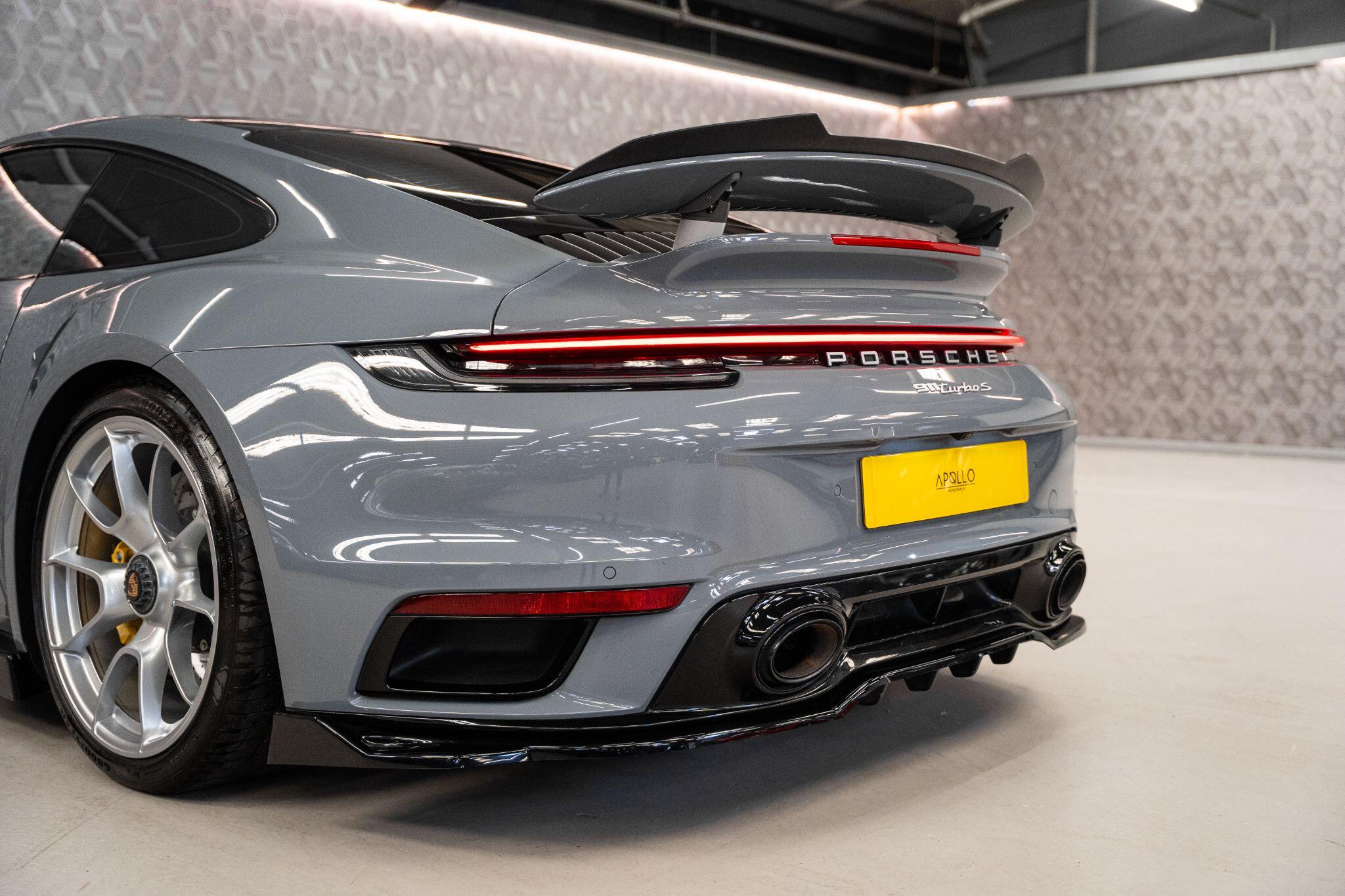 Porsche 911 view 66