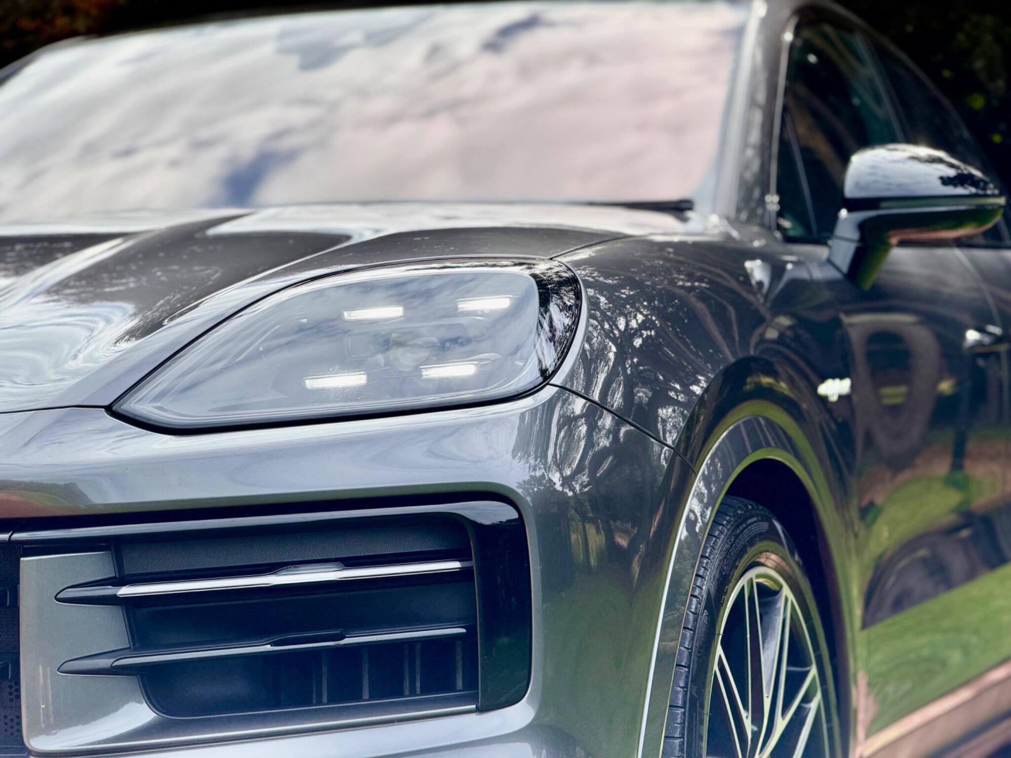 Porsche Cayenne view 41