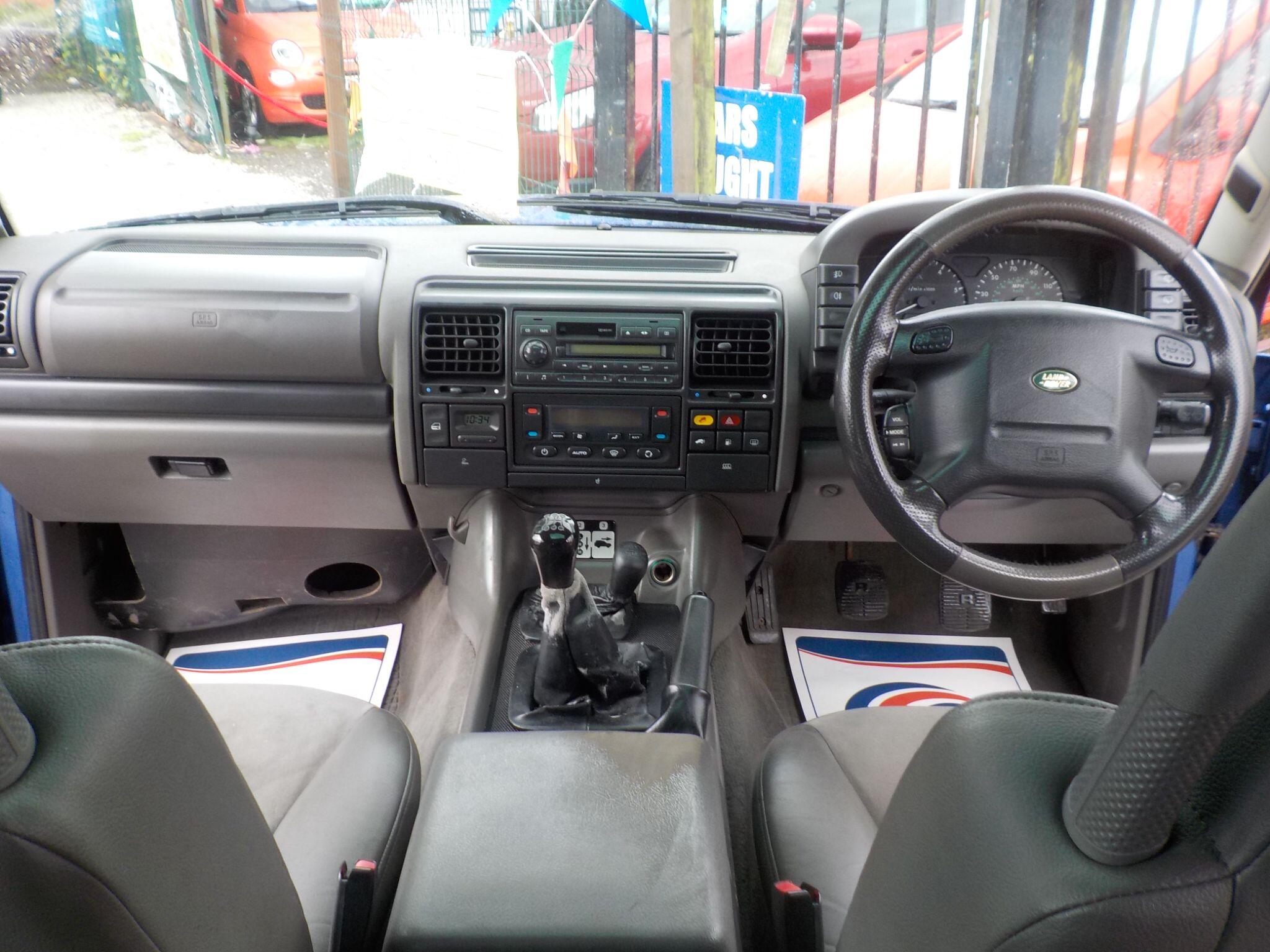 Land Rover Discovery 2.5 TD5 XS Station Wagon 5dr Diesel Manual (5 Seats) (262 g/km, 136 bhp)
