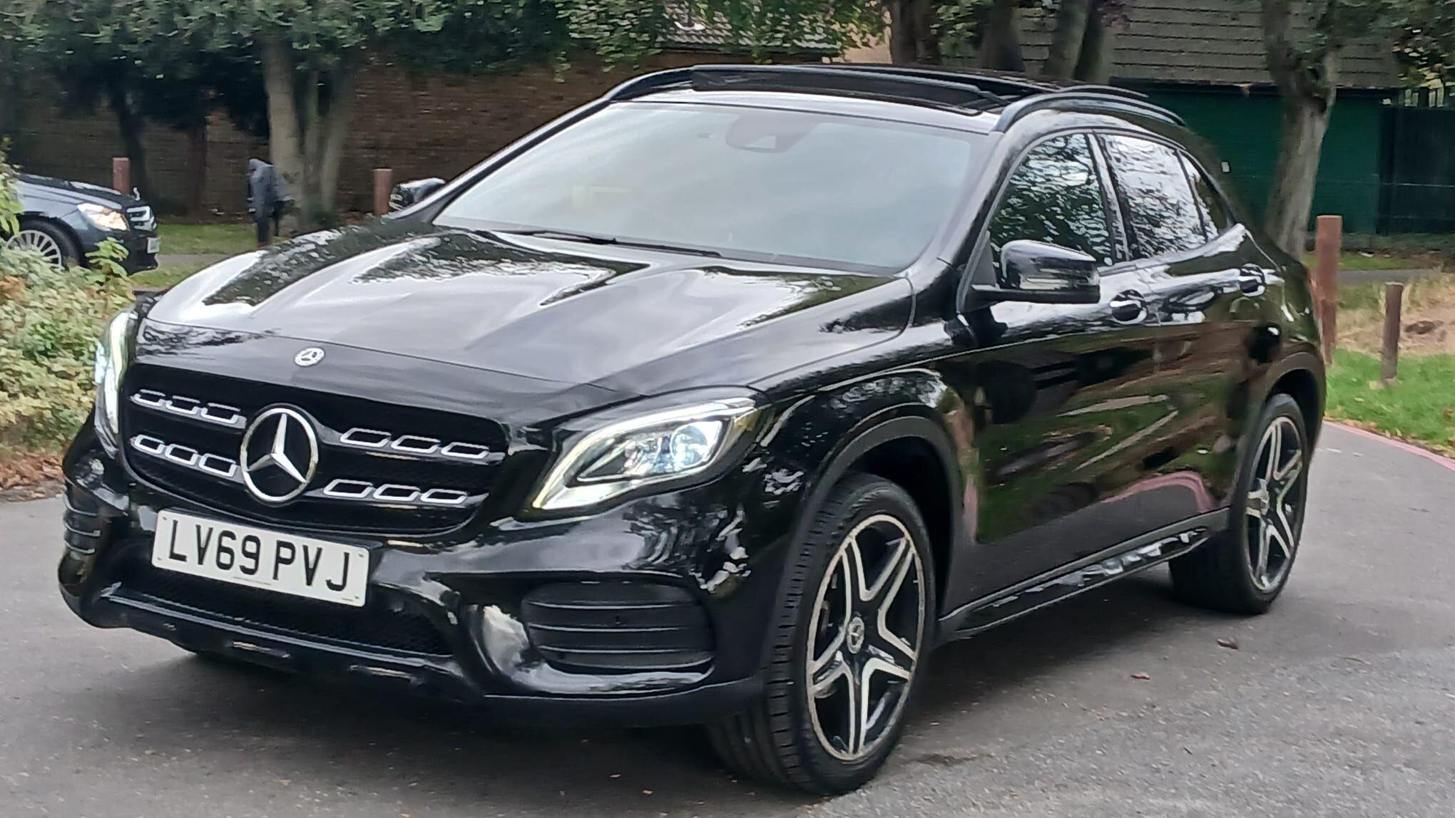 Mercedes-Benz Gla view 12