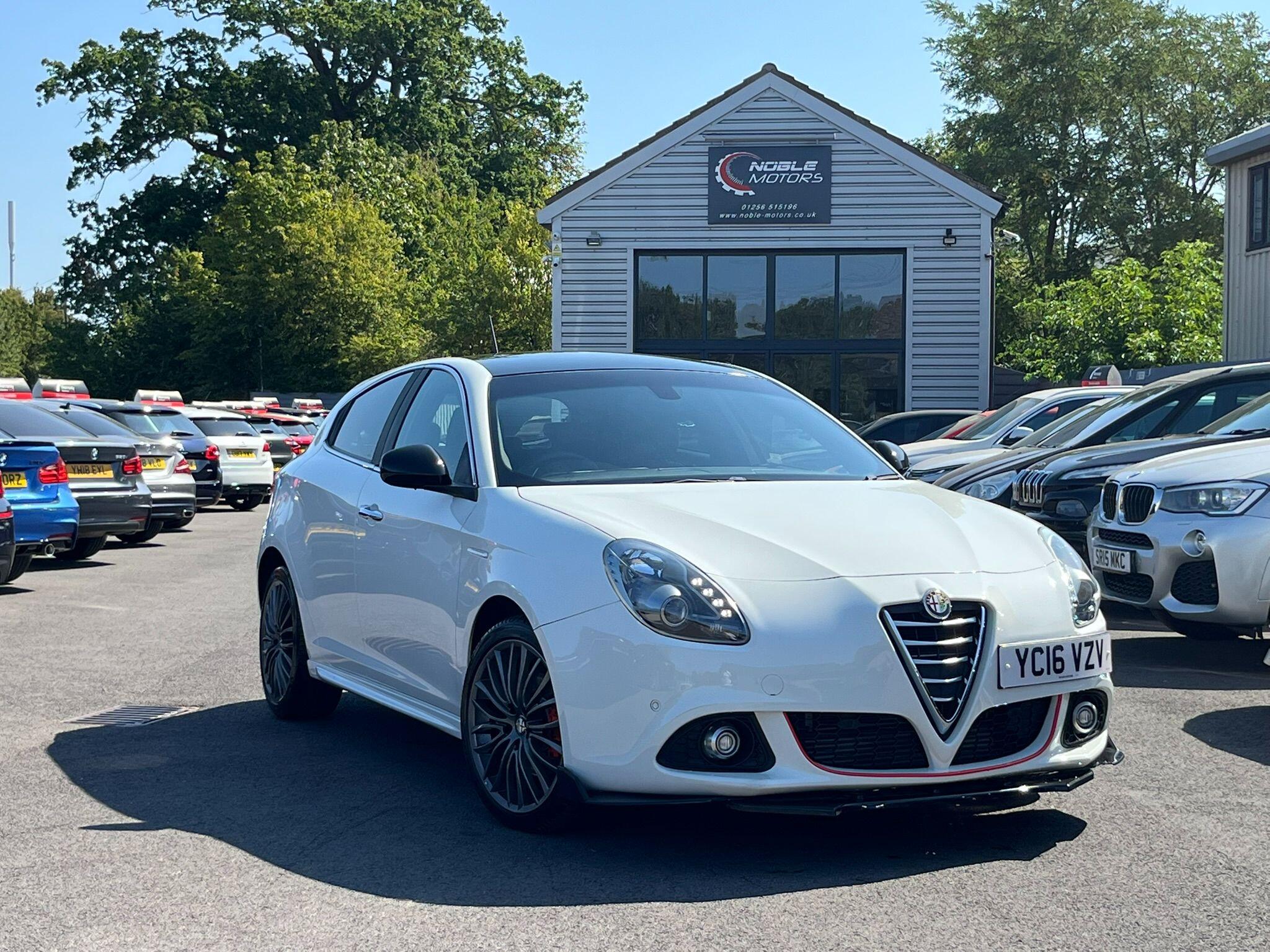 Alfa Romeo Giulietta main image